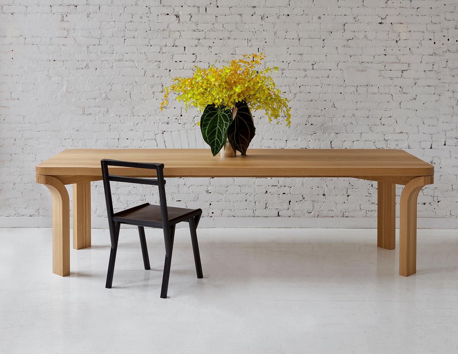  Relevé Dining Table, Solid Oak Dining Table In New Condition For Sale In Brooklyn, NY