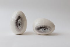 Gutes Auge  Easter-Eier-Skulptur, 2er-Paar Eier-Skulptur. Einer stehend und ein liegend