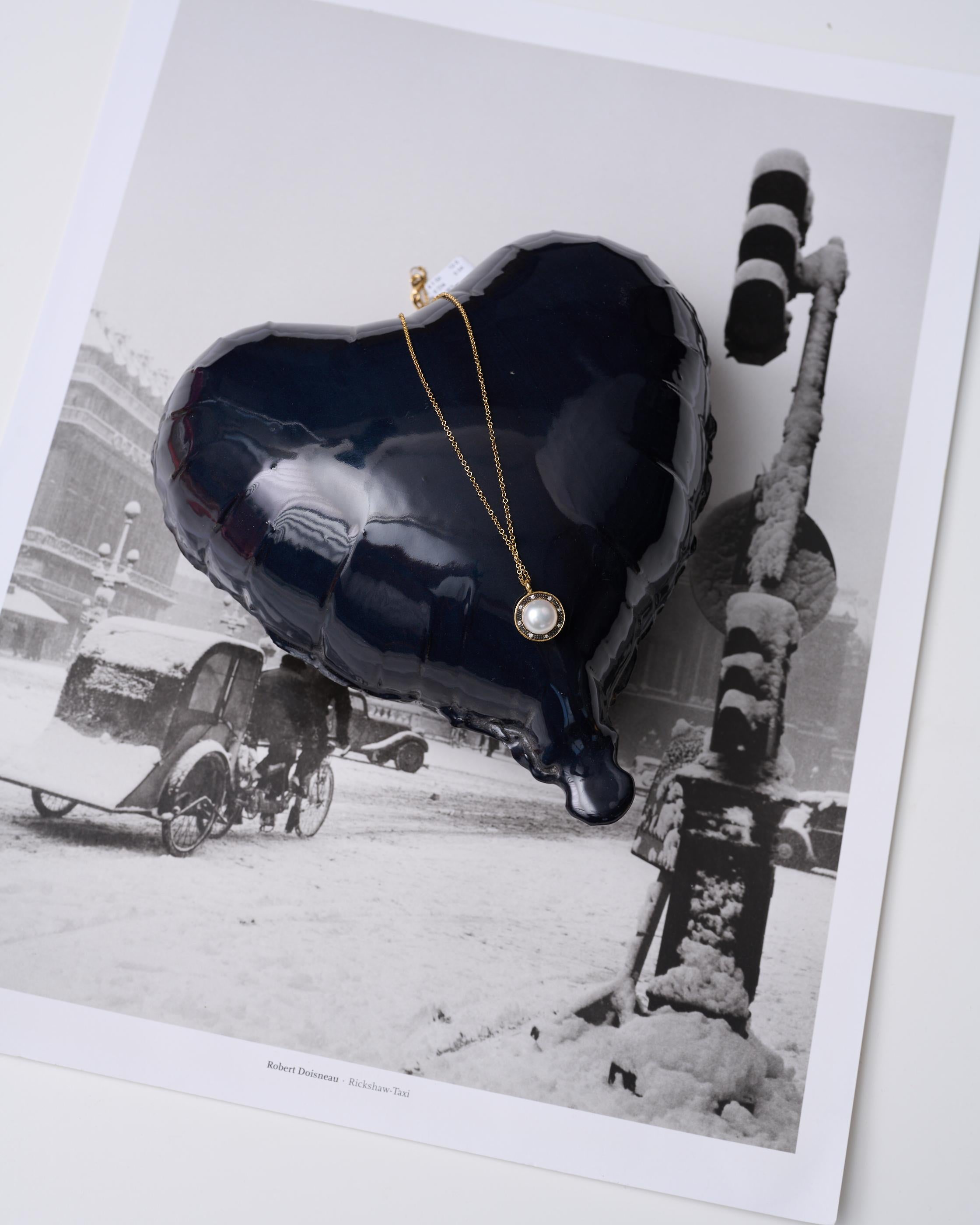 Rote glänzende Keramik-Herzballon-Skulptur, handgefertigt für Wandinstallation im Angebot 5