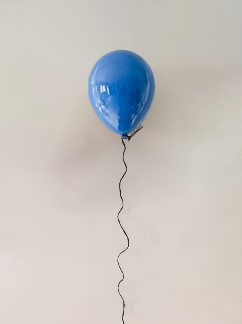 Set di 3 palloncini in ceramica lucida. - Sculpture di Reli Smith and Osnat Yaffe Zimmerman