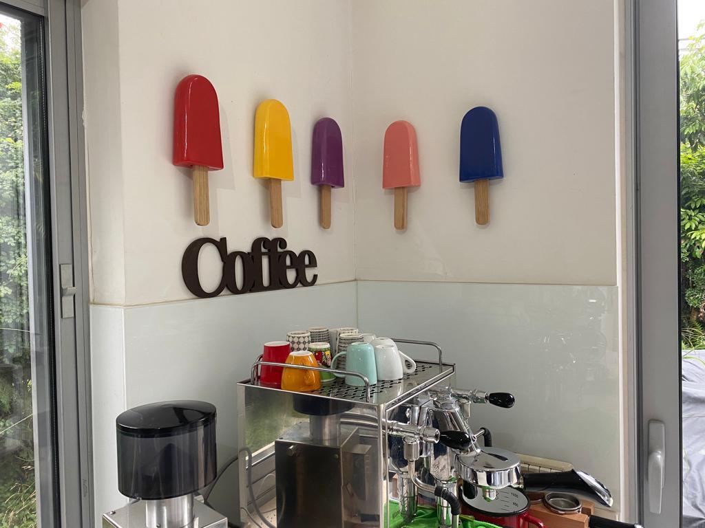 Set of 3 Popsicles for wall installation For Sale 1