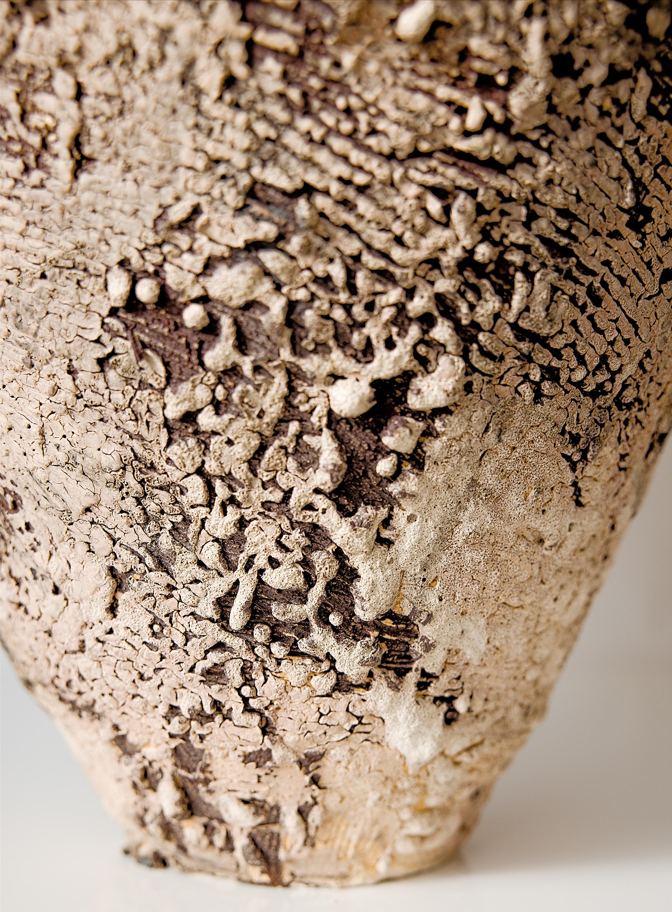 Relics Amphora Vase Large- Hand Made Vase In New Condition For Sale In Van Nuys, CA