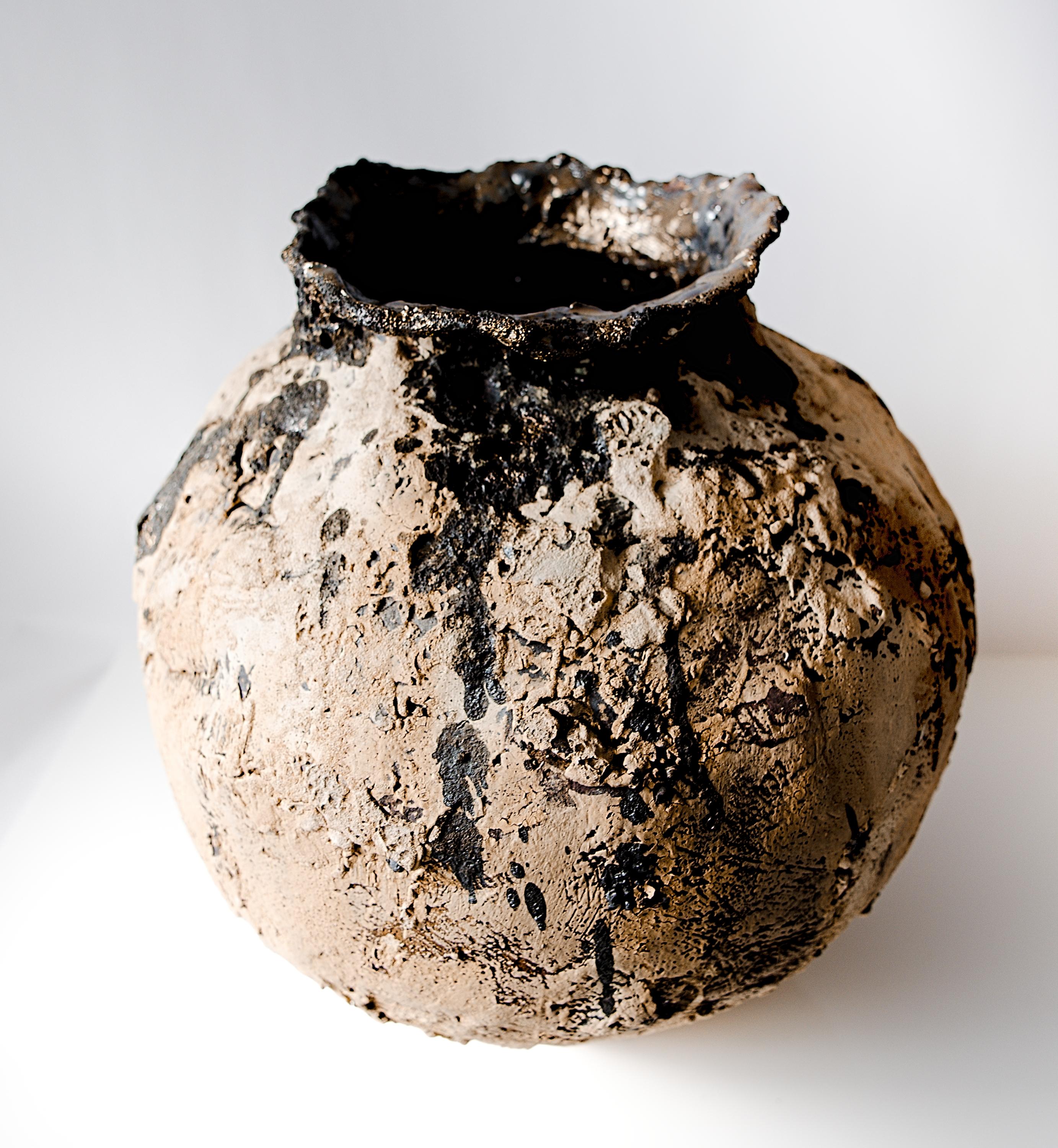 Relics  Vase Large- Hand Made Vase In New Condition For Sale In Van Nuys, CA