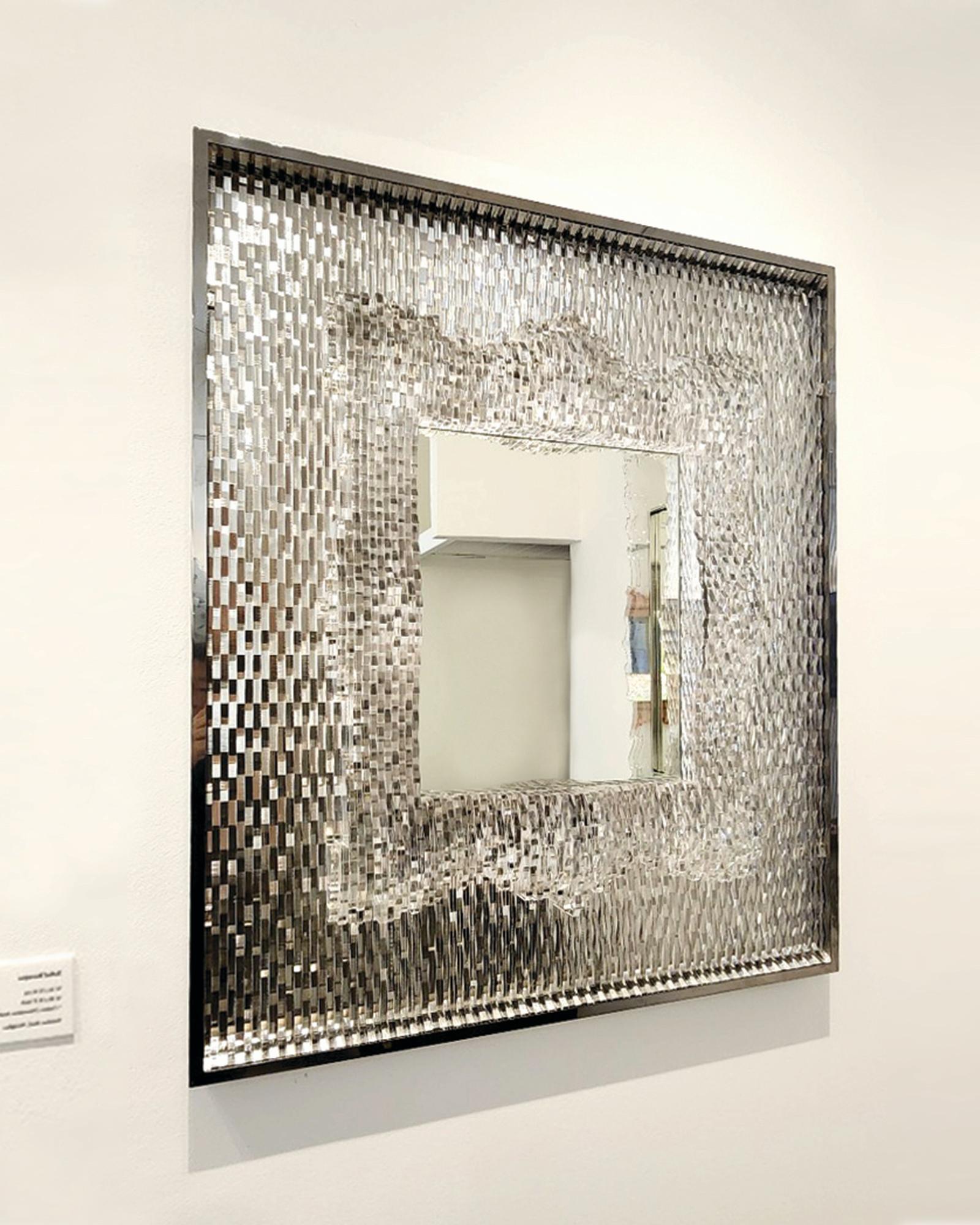Relief Baroque – Sculptural Contemporary Minimal Wall Art Mirror For Sale 1