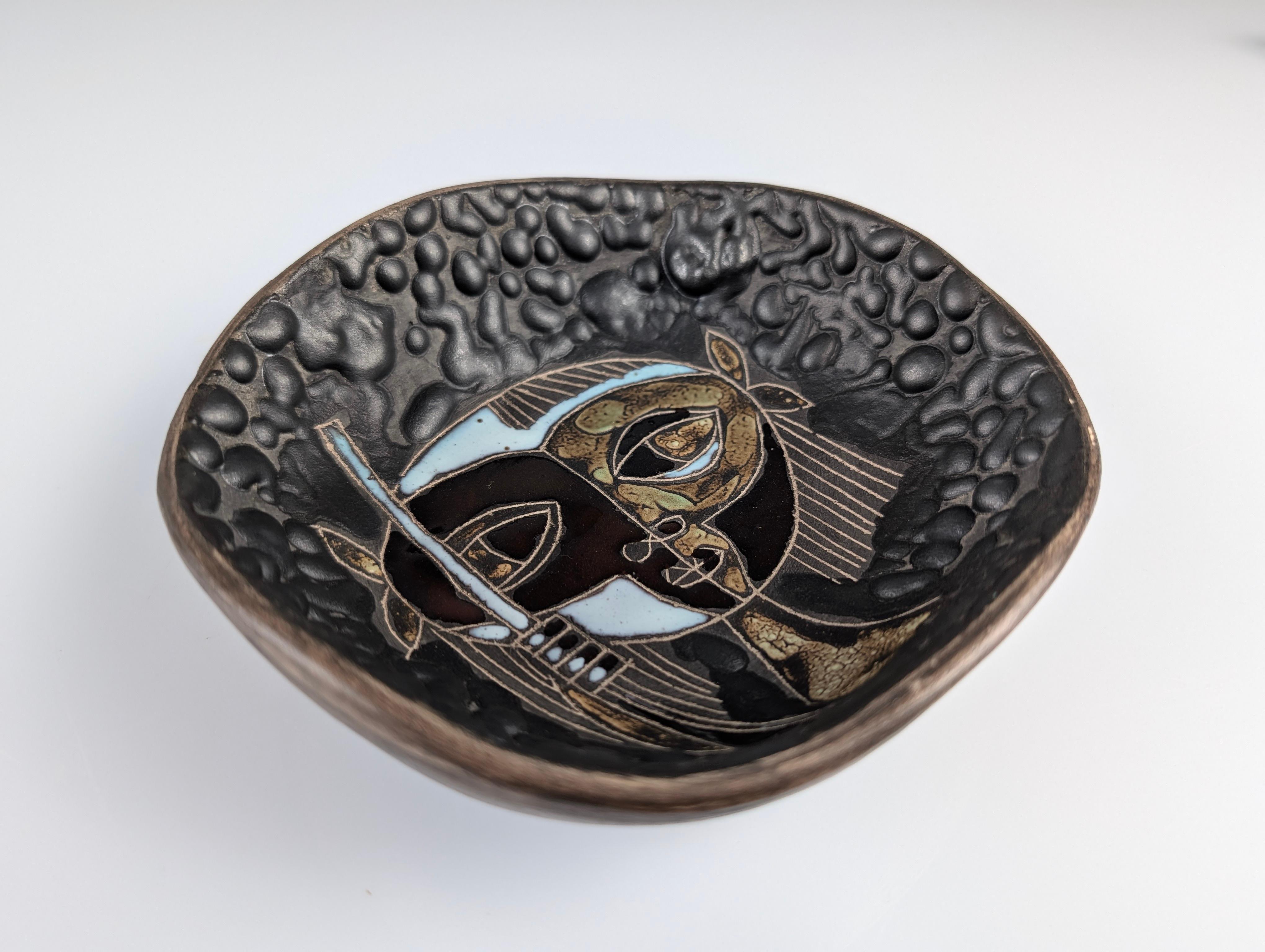 Mid-Century Modern Relief Ceramic Bowl by Marcello Fantoni, 1950s For Sale