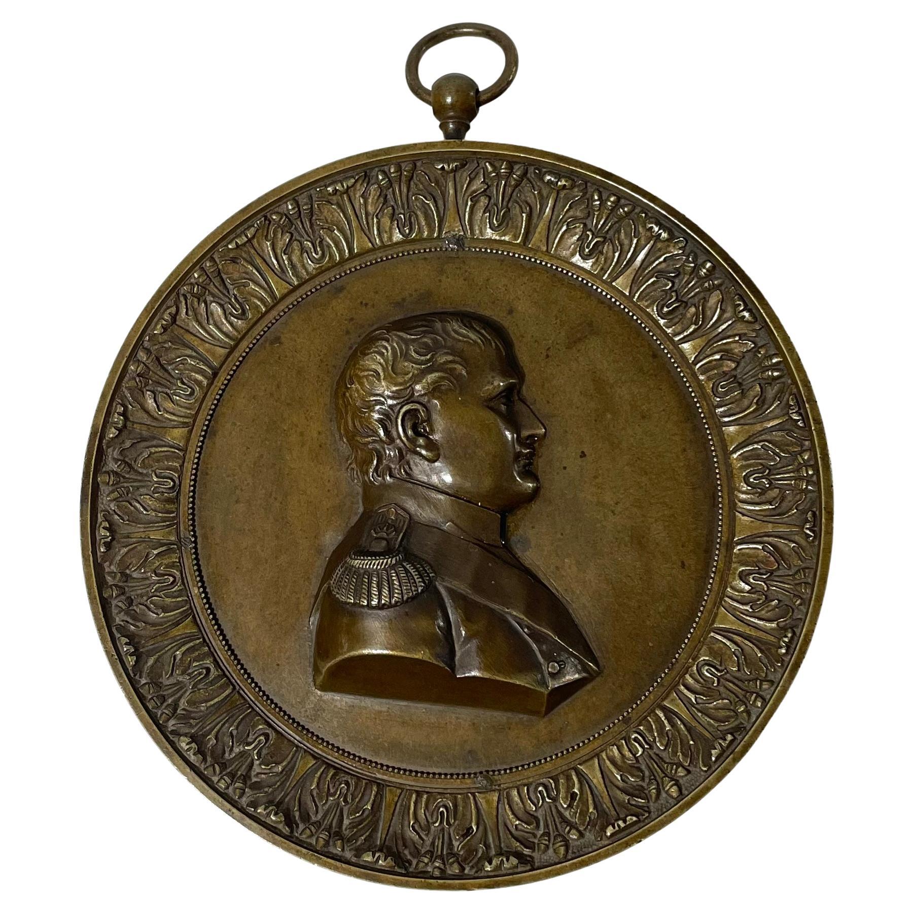 Portraits en relief de Napoléon Bonaparte en bronze du XIXe siècle