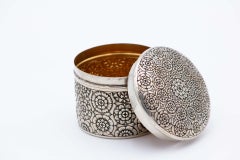 Relief silver pot with geometric figures