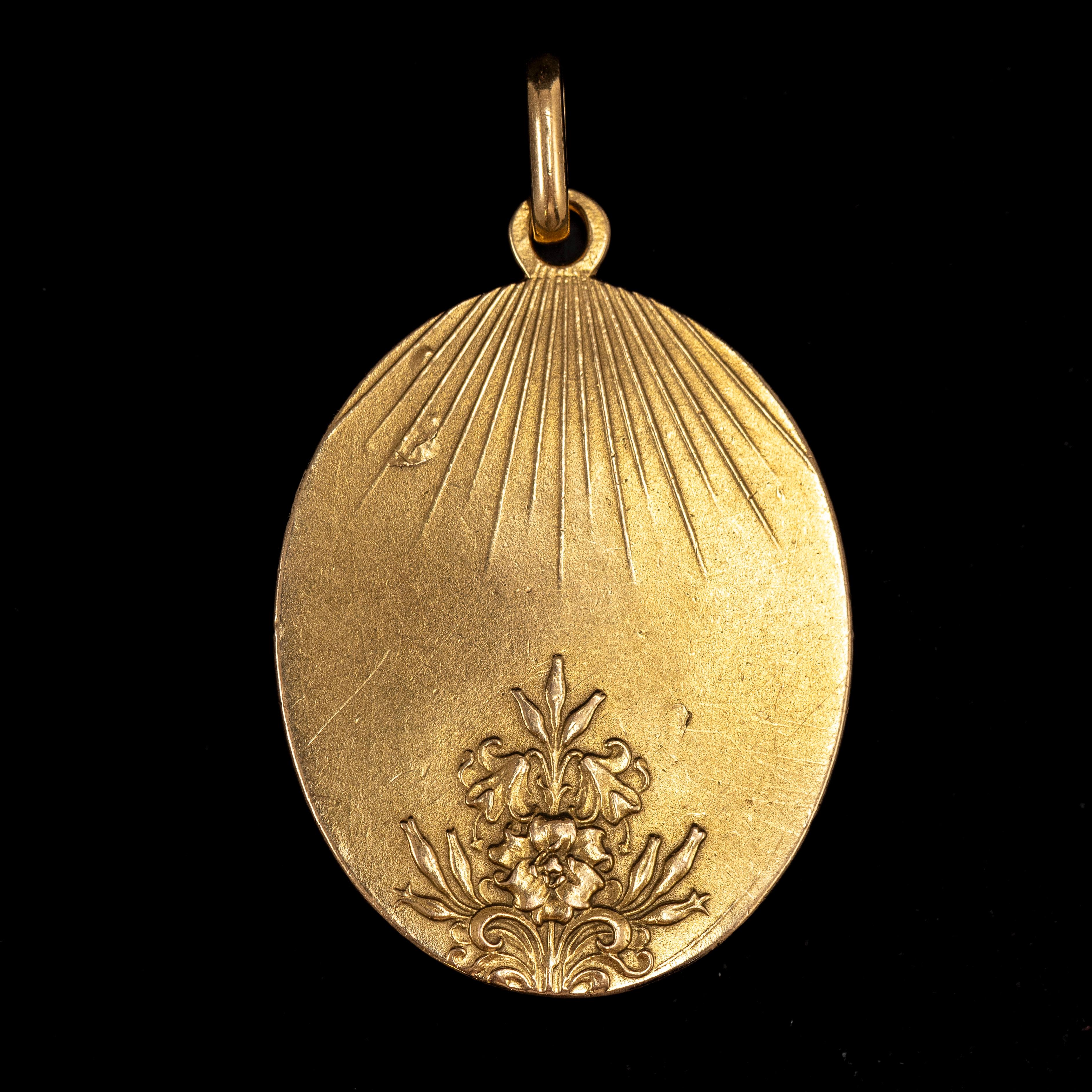 Pendentif Médaillon ovale Religieuse Madone Vierge Marie Christ Or Jaune 19.2K Unisexe en vente