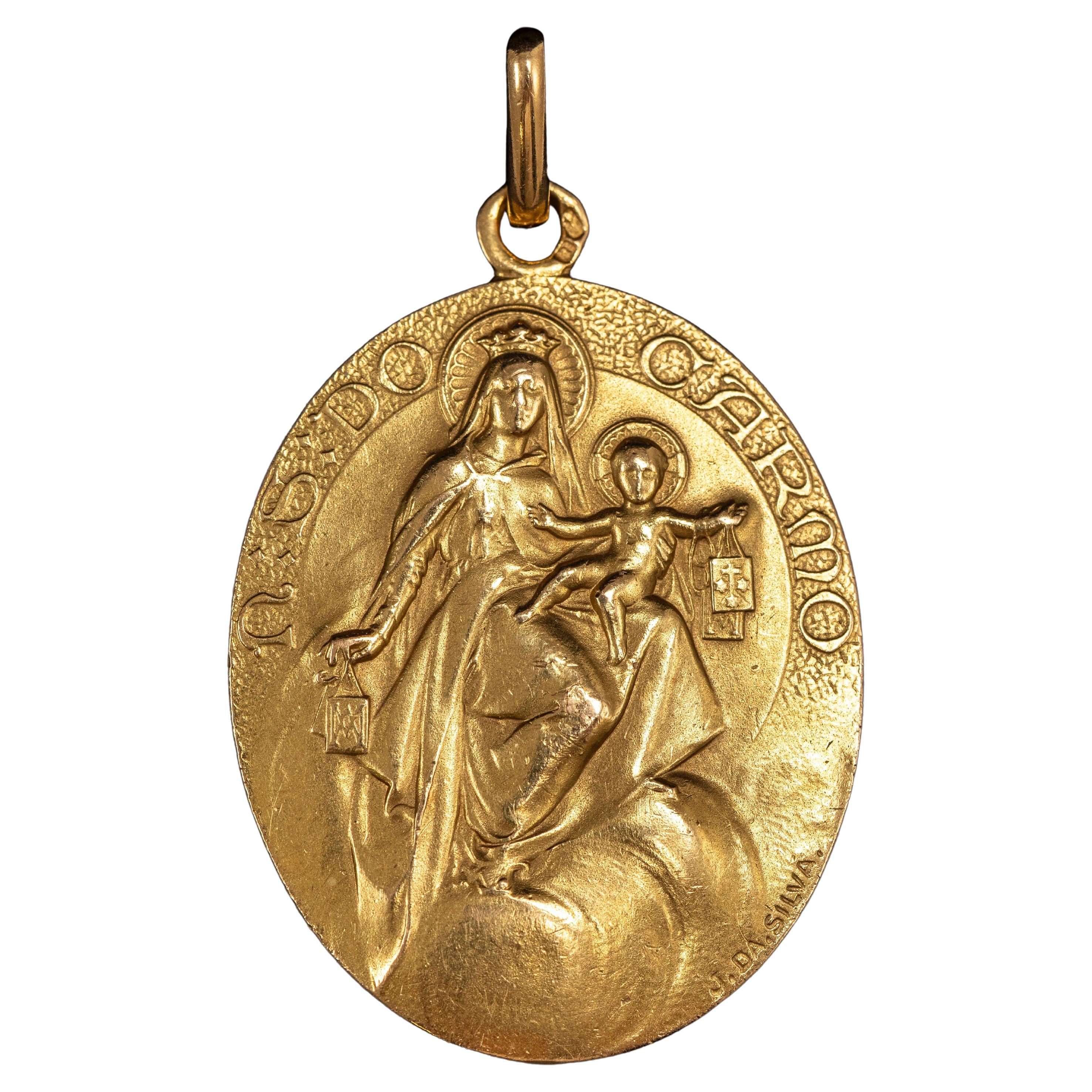 Pendentif Médaillon ovale Religieuse Madone Vierge Marie Christ Or Jaune 19.2K en vente