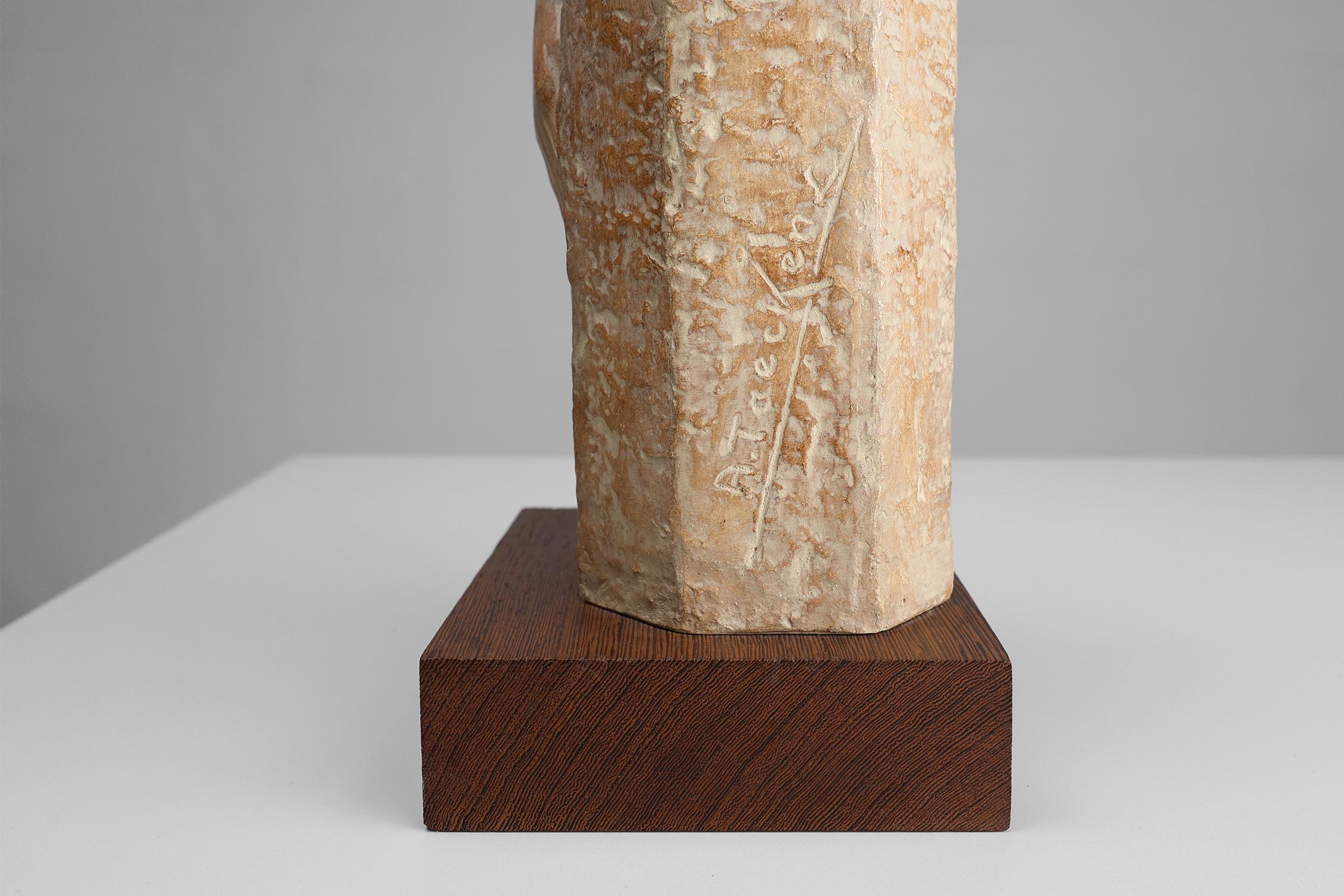 Statua religiosa di Gesù Cristo in stile Art Déco dell'artista belga André Taeckens in vendita 1