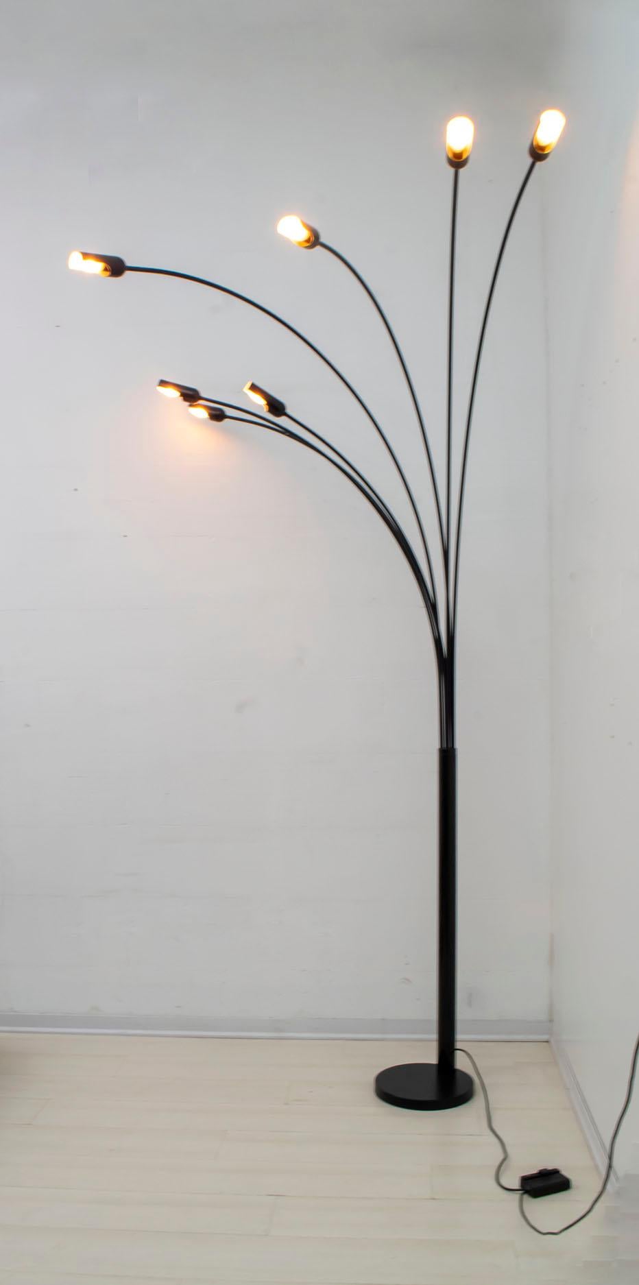 Mid-Century Modern Lampadaire italien en arcs de cercle Relux Milano, 1970 en vente