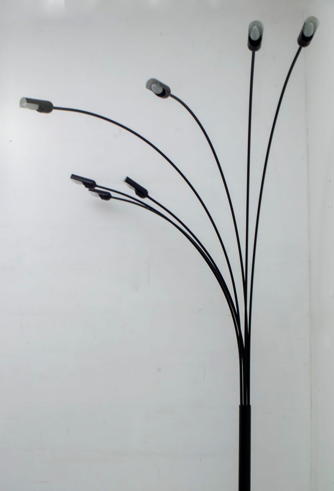 Relux Milano Mid-Century Modern Italian Arches Floor Lamp, 1970s In Good Condition For Sale In Puglia, Puglia