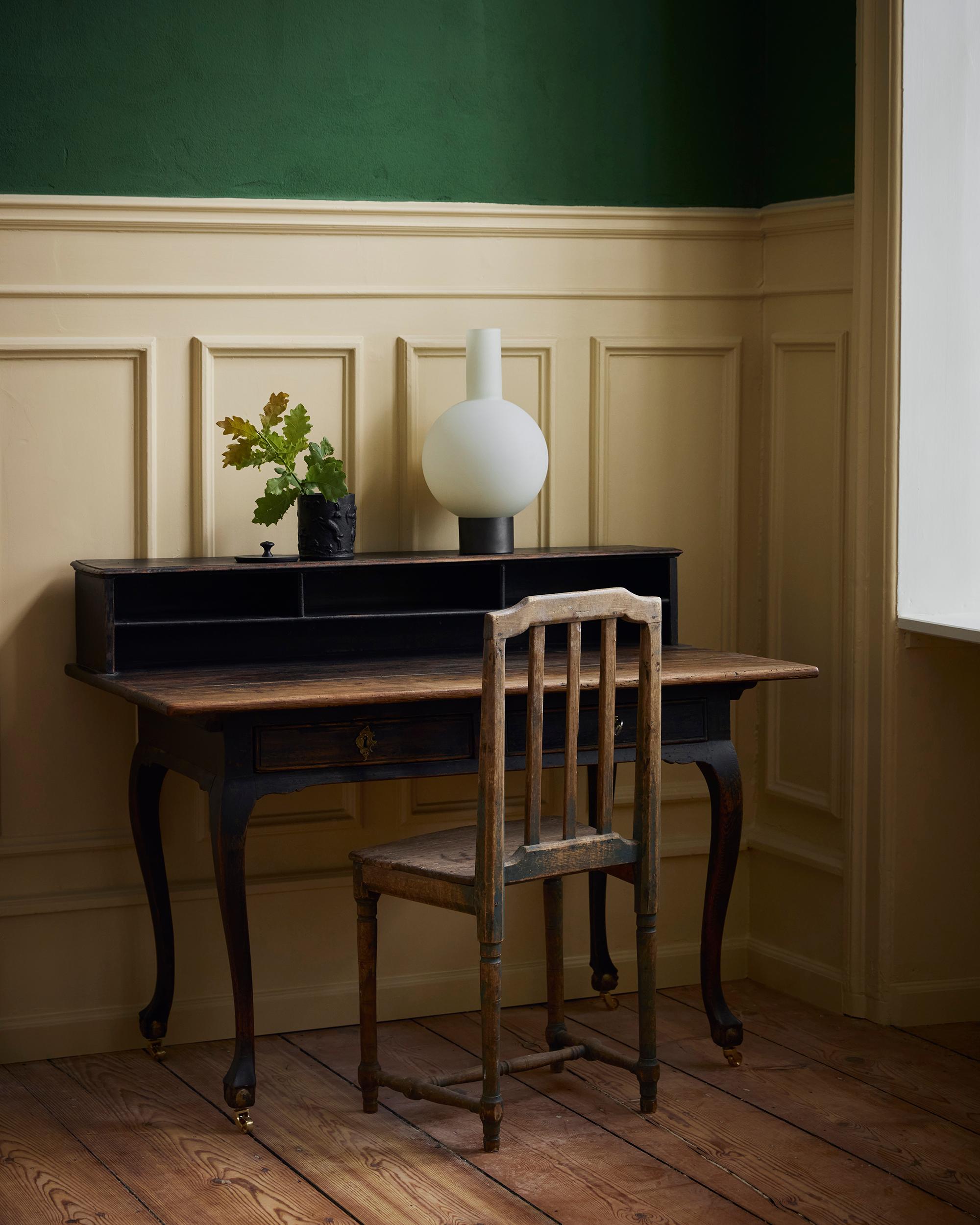 Remarkable Swedish 18th century rococo desk in Its original colour with gallery containing four compartments and two drawers. Fantastic patinated surface and proportions. Ca 1760 Sweden. 

Hight to the desk top is 29.72 in (75.5 cm)