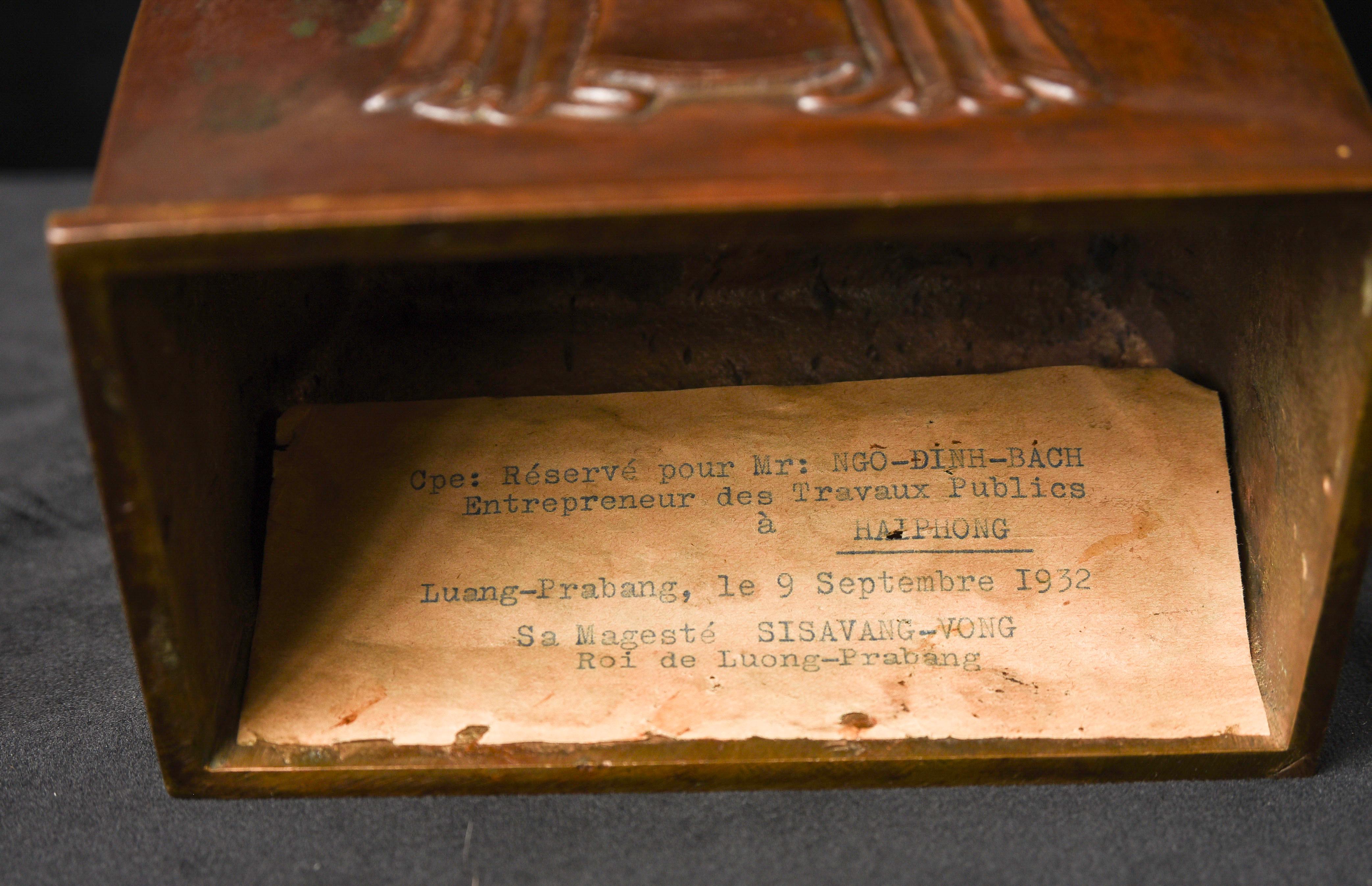 Remarquable boîte en bronze bouddhiste tantrique du Tibet ou du Laos 9839 en vente 2