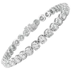 Remarkable Diamond White Gold Tennis Bracelet