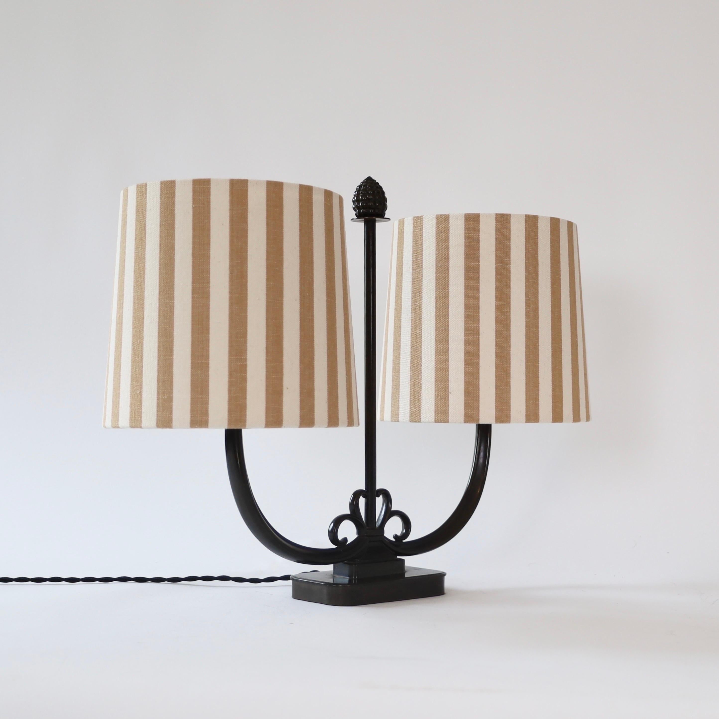 Remarkable dual-shade Table Lamp by Just Andersen, 1930s, Denmark For Sale 4