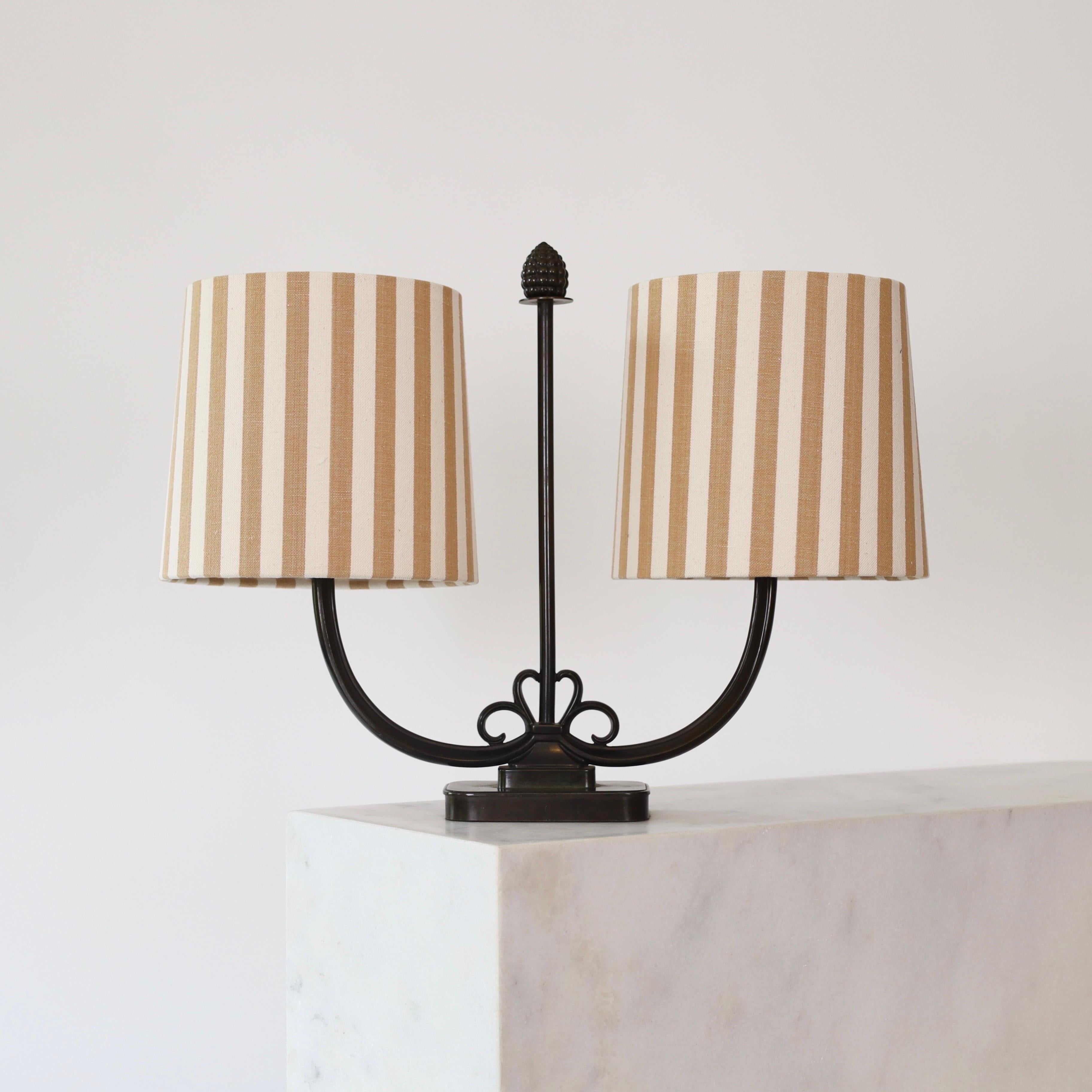 Remarkable dual-shade Table Lamp by Just Andersen, 1930s, Denmark For Sale 10