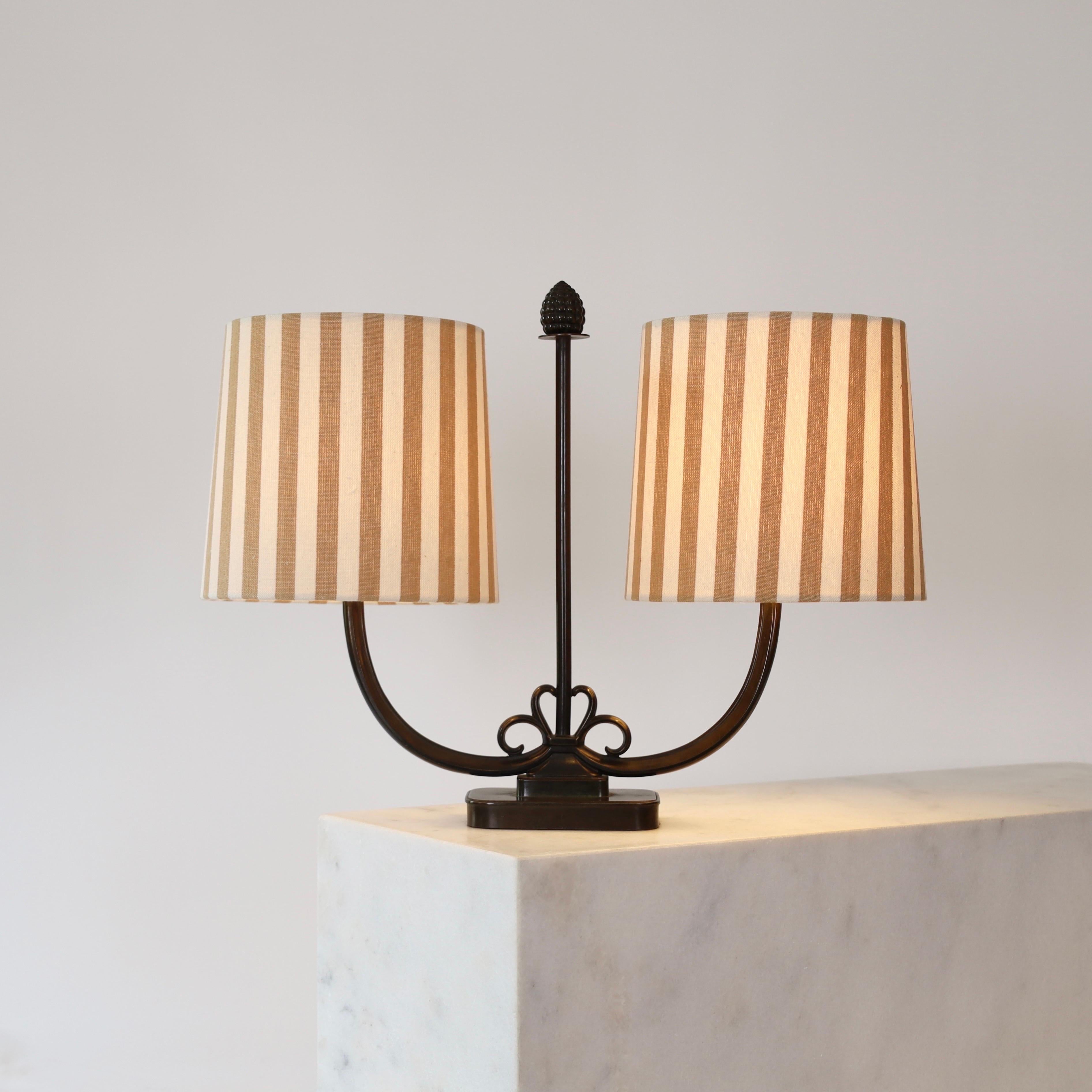 Remarkable dual-shade Table Lamp by Just Andersen, 1930s, Denmark For Sale 11