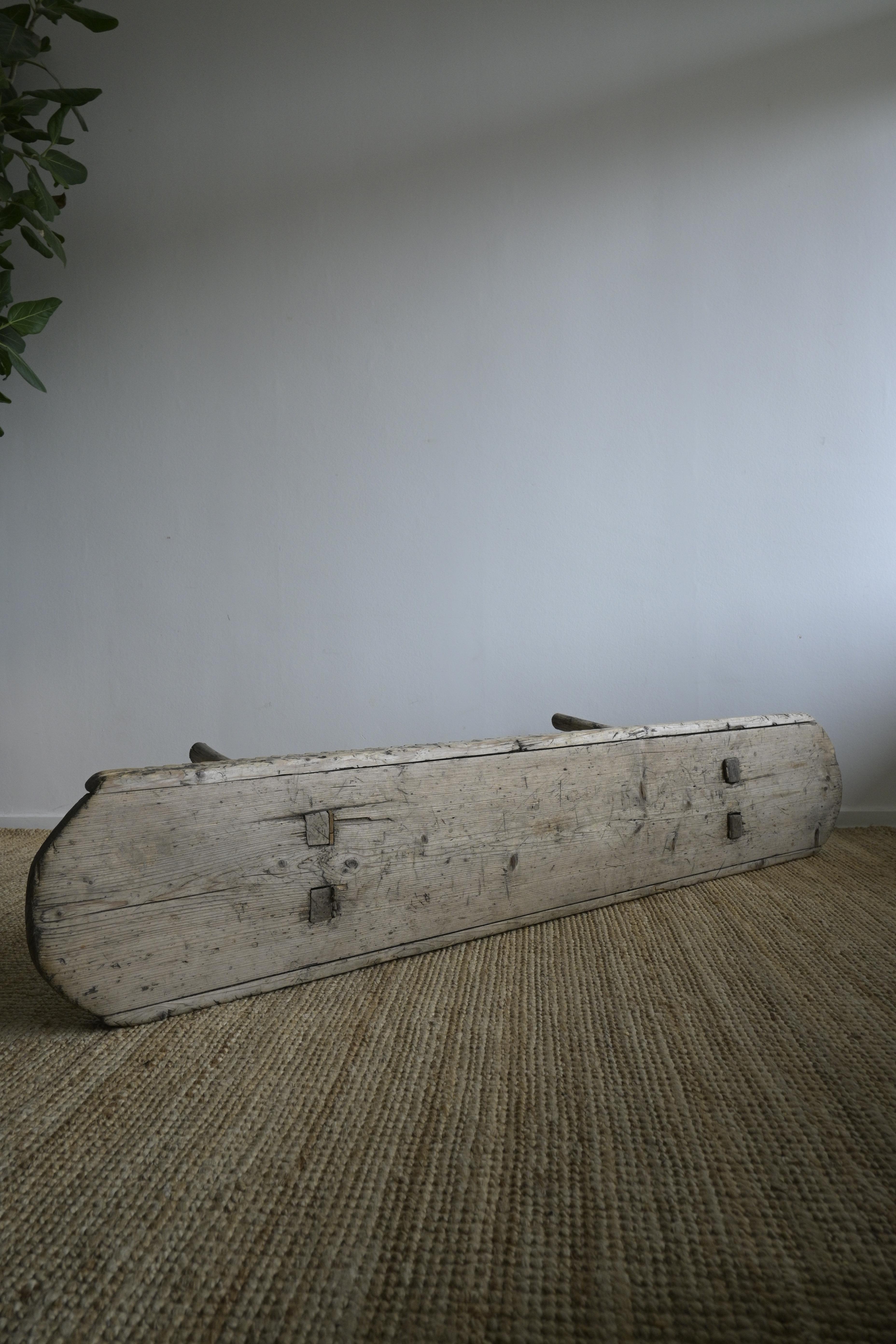 Remarquable banc d'art populaire du Jämtland, Suède, vers 1750 en vente 6