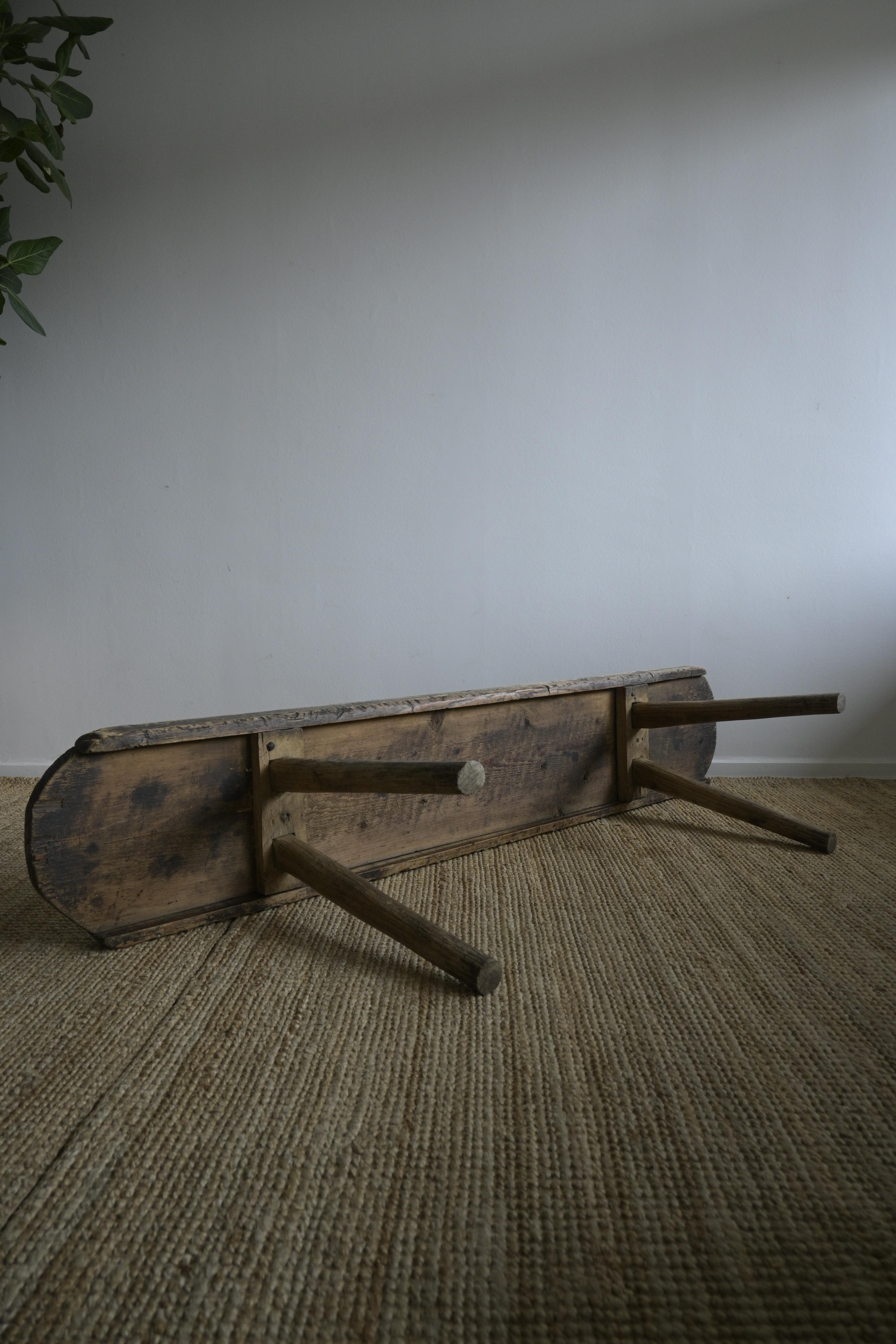 Remarquable banc d'art populaire du Jämtland, Suède, vers 1750 en vente 8