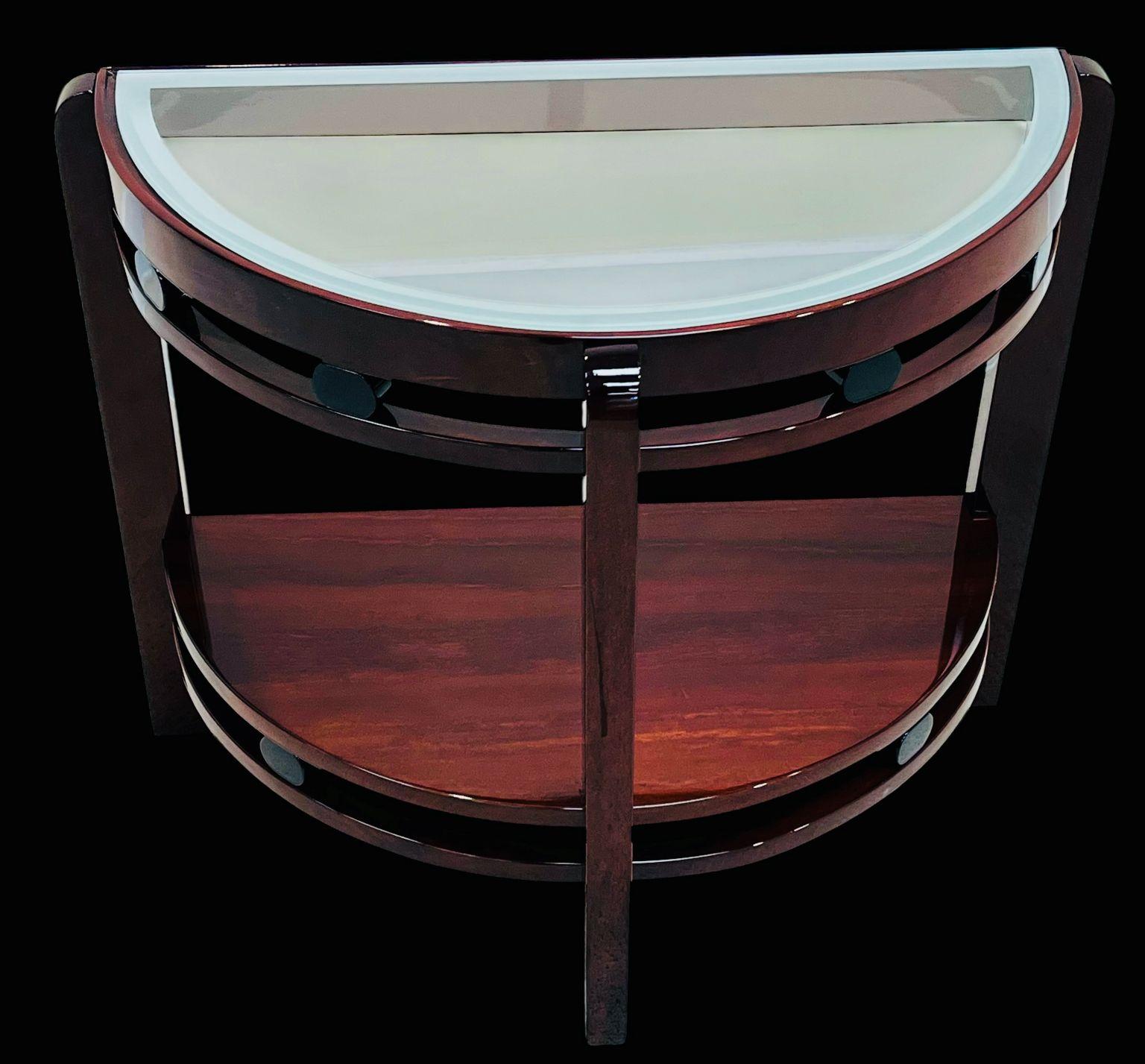 Dépoli Remarquable table d'appoint Half Circle Machine Age Art Deco American C. 1930's en vente