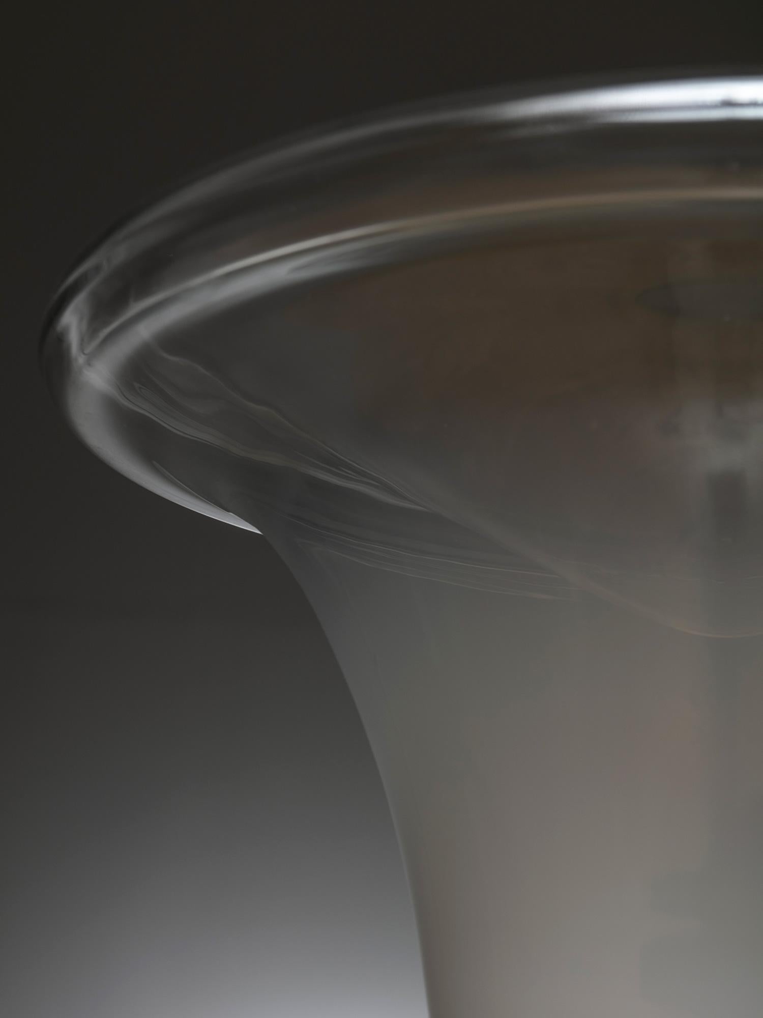 Fin du 20e siècle Remarquable lampe de bureau L261 en verre de Murano fabriquée par Vistosi, Italie, 1970 en vente
