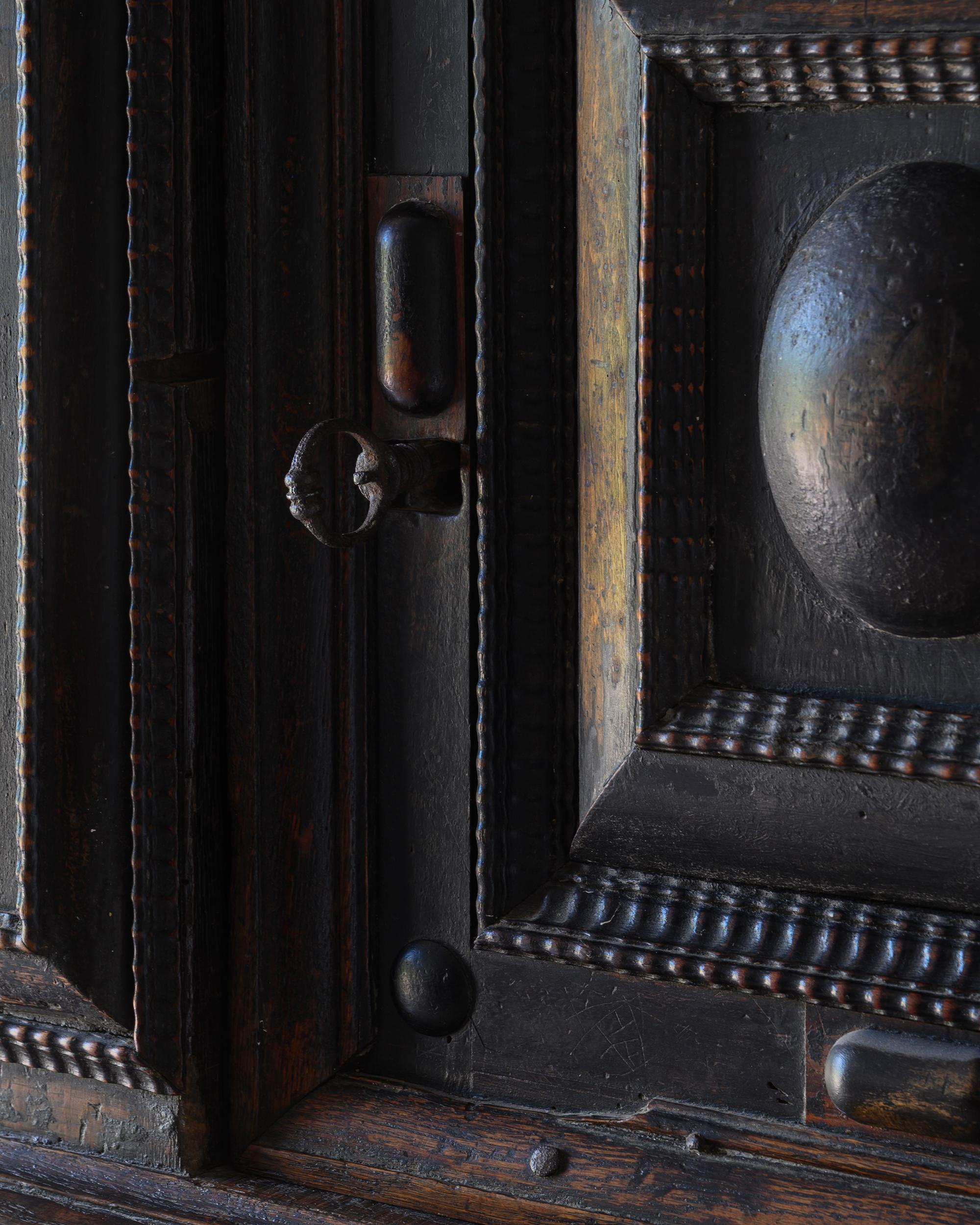 Bois Remarquable cabinet baroque suédois de la fin du XVIIe siècle en vente