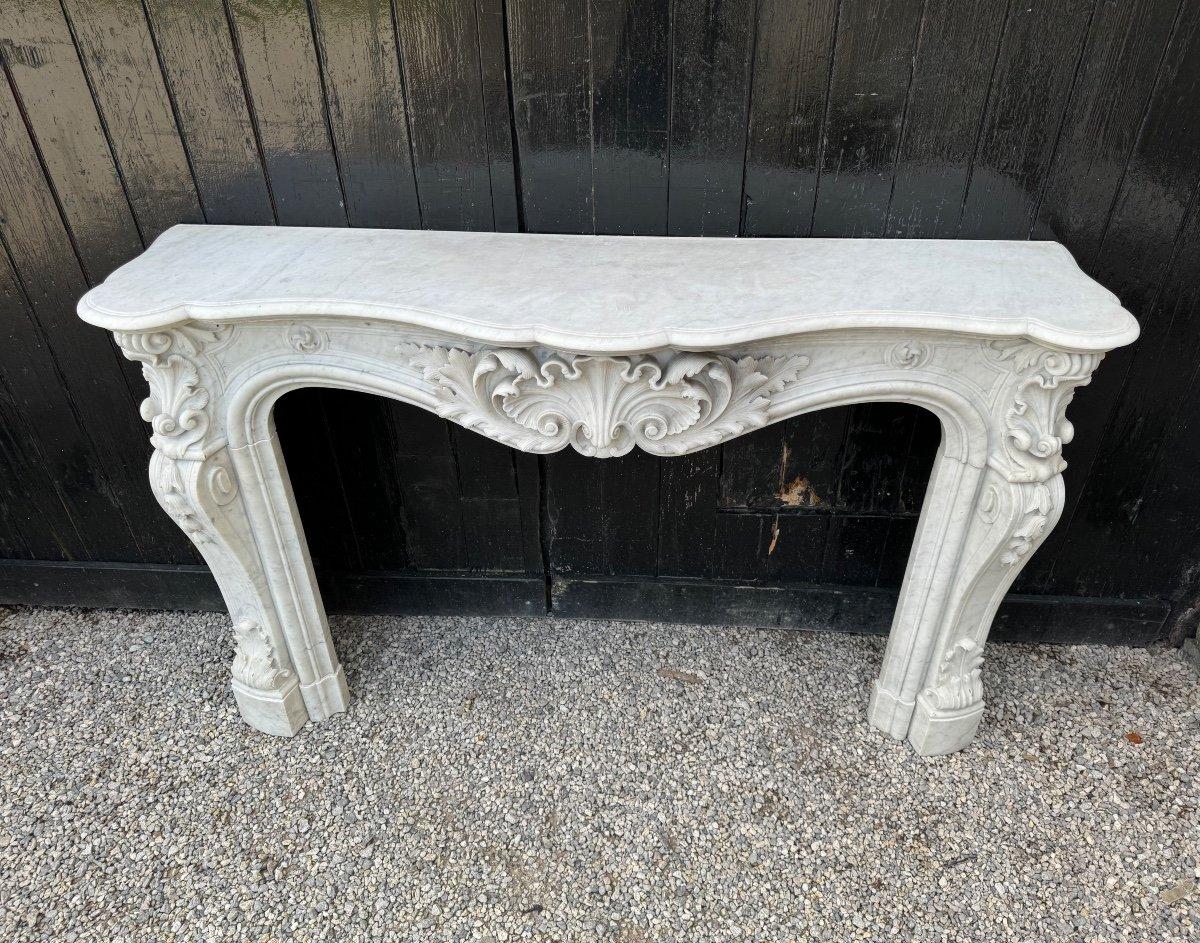 Remarkable Louis XV Style Fireplace, In Carrara Marble Circa 1880 For Sale 5