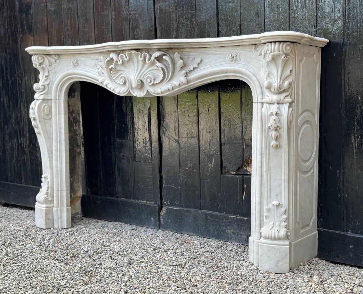 Remarkable Louis XV Style Fireplace, In Carrara Marble Circa 1880 For Sale 8
