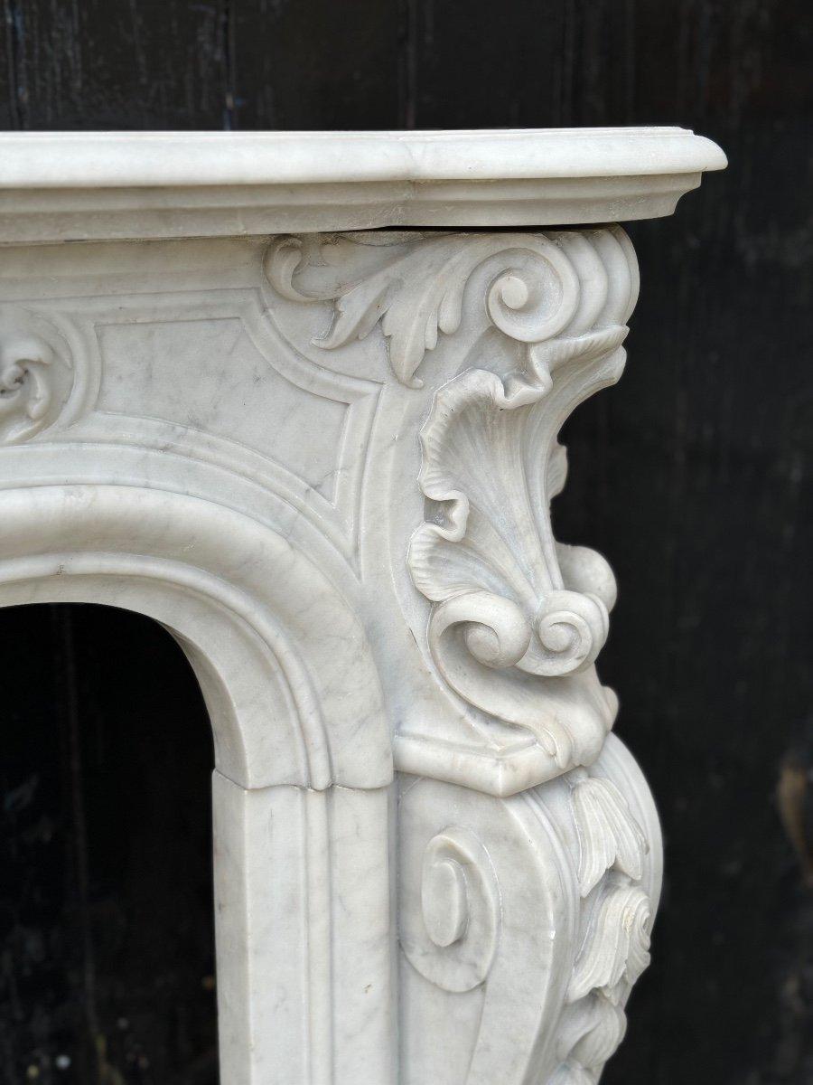 Remarkable Louis XV Style Fireplace, In Carrara Marble Circa 1880 For Sale 4
