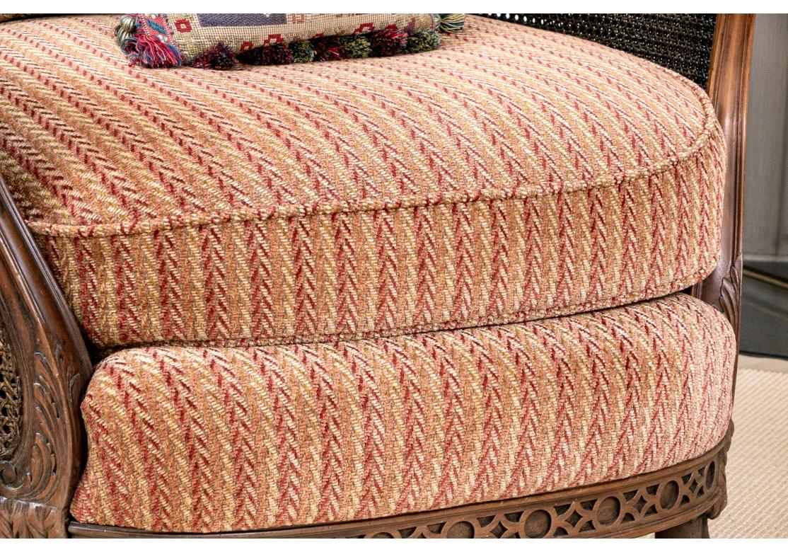 Remarquable paire de fauteuils club en rotin de style français en vente 2