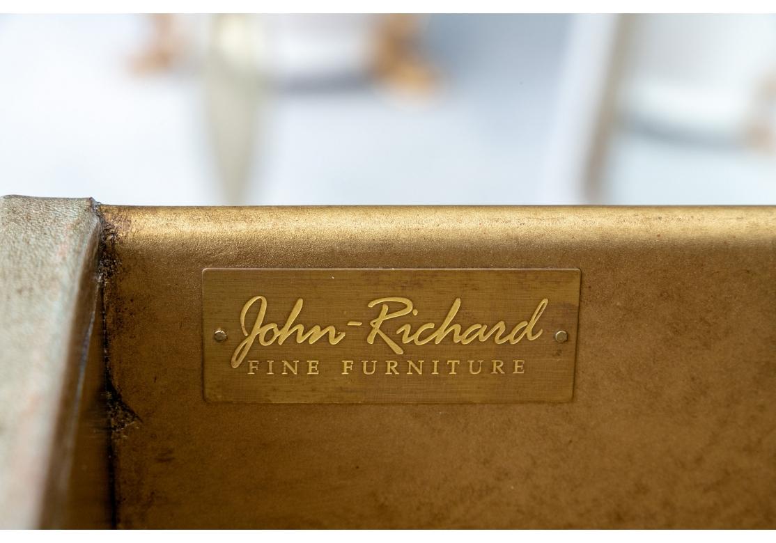 Außergewöhnliches Paar versilberter John-Richard-Leder-Credenzas im Angebot 5