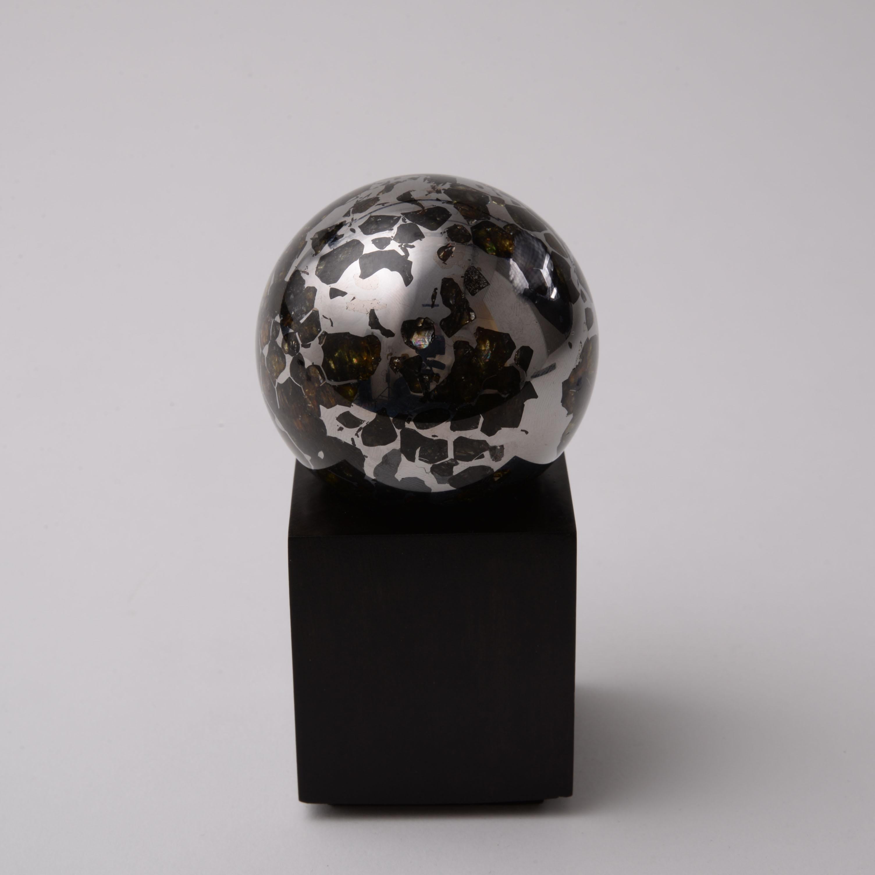 Seymchan Meteorite Sphere In Excellent Condition For Sale In London, GB