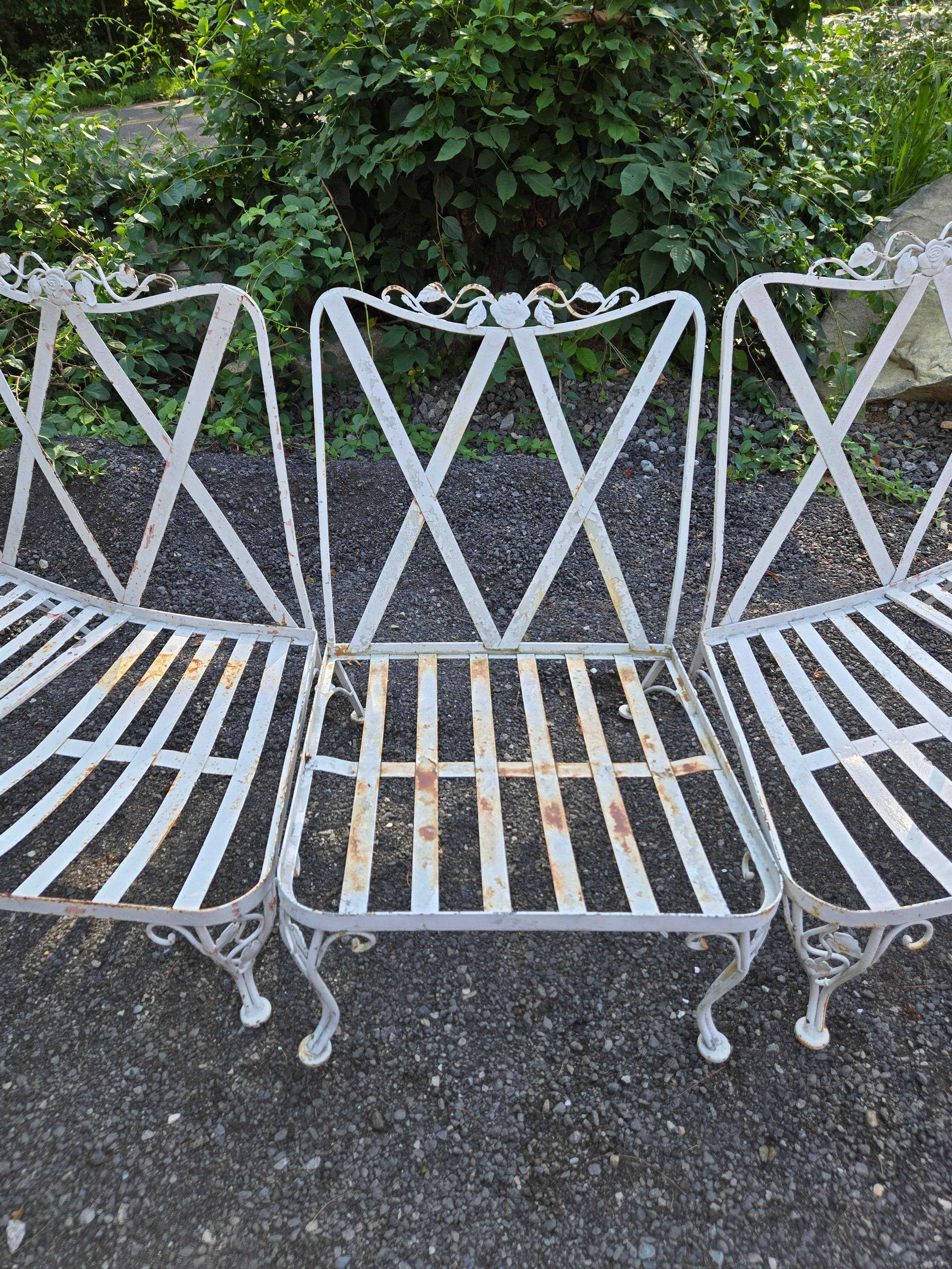 Woodard Wrought Iron Garden Seating In Good Condition For Sale In Cumberland, RI