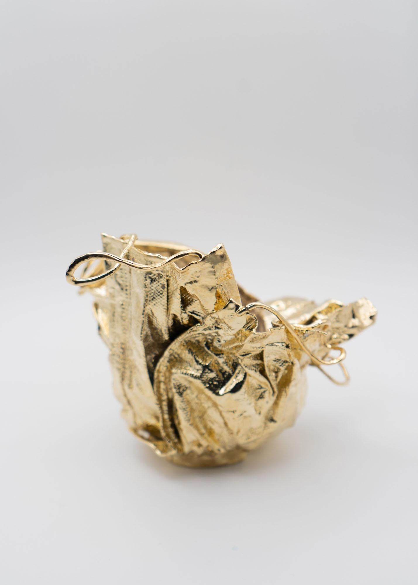 Remask Act 014 Gold-Kunstobjekt aus Surgischem Maske von Enrico Girotti, Remask (Italienisch) im Angebot