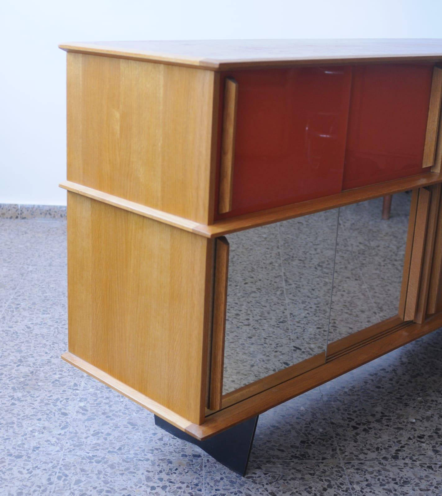 „Remember Sideboard von Philipp-Markus Pernhaupt, Eiche, Metall und Glas im Angebot 1