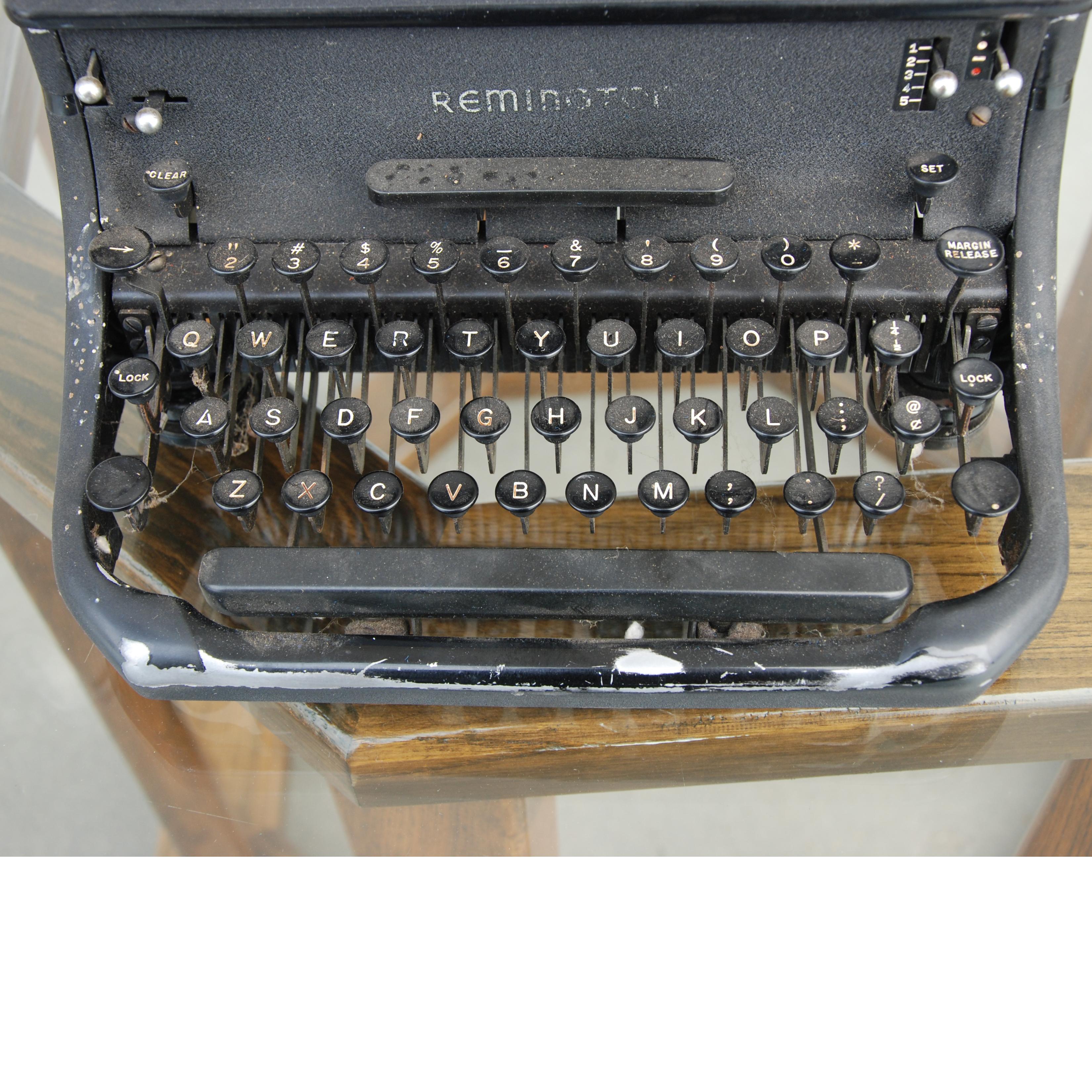 Machine à écrire vintage Remington Rand Bon état à Pasadena, TX