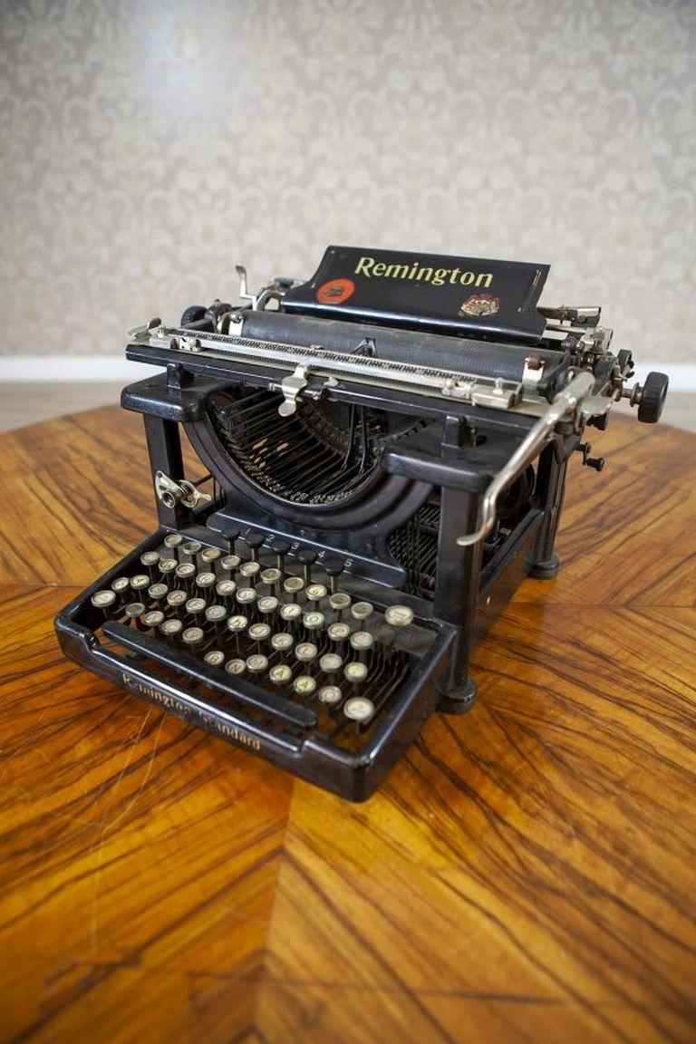 Remington Standard Model 10 Typewriter Circa 1910

The model, likely from 1910 with serial number RV63621, advertised with the slogan 