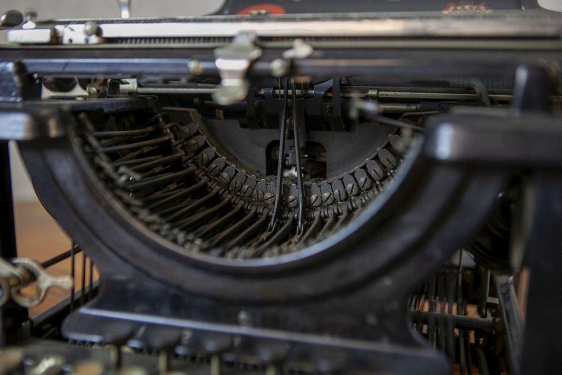 Remington Standard Model 10 Typewriter Circa 1910 In Good Condition For Sale In Opole, PL