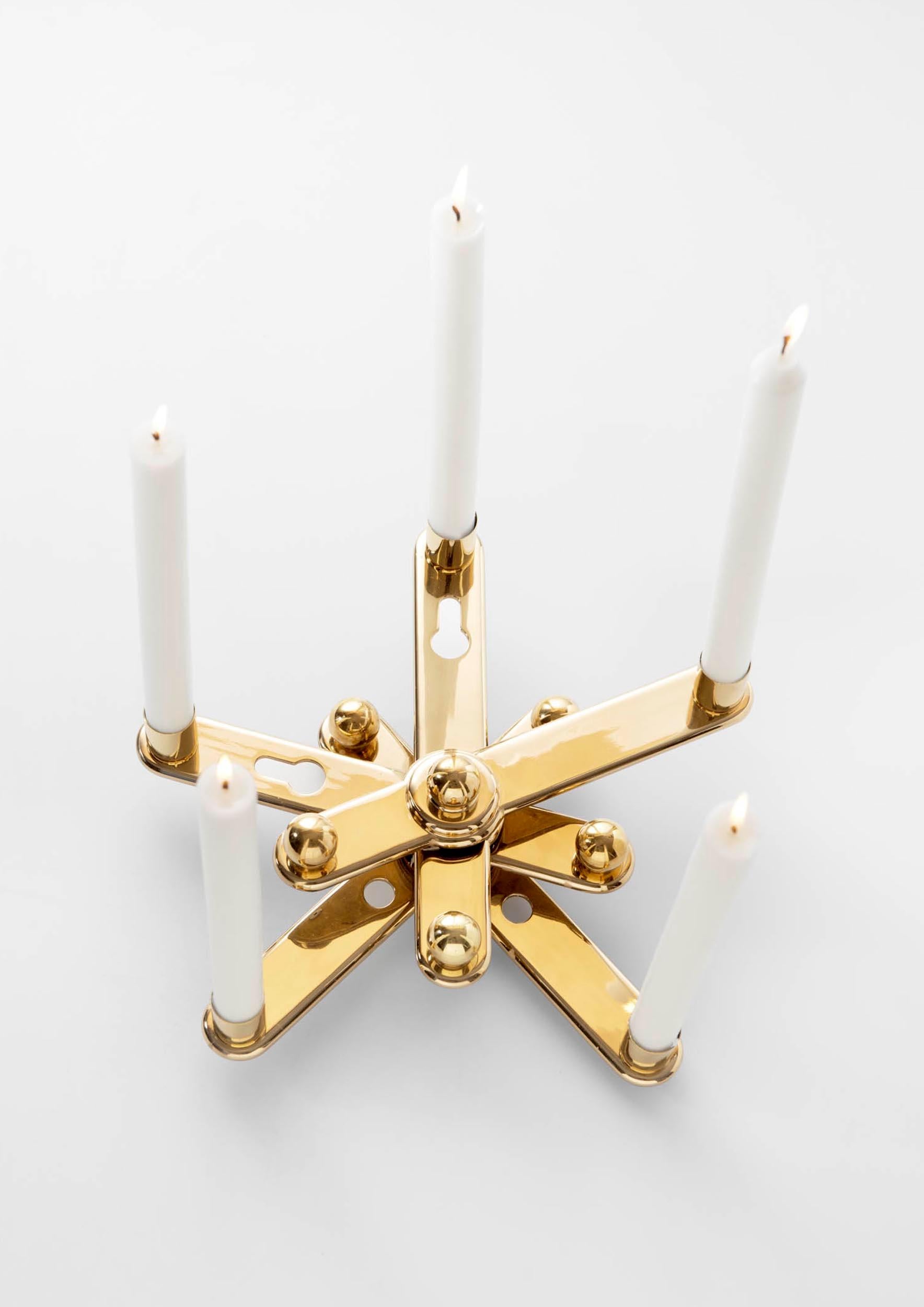 Remix candleholders by Ramón Úbeda
Limited edition of 75u
Dimensions: 28 x 29 x 9 H cm
Materials: Polished varnished brass 

Curro Claret (Barcelona, 1968) studied Industrial Design in the Escuela Superior of Diseño Elisava and in Central Saint