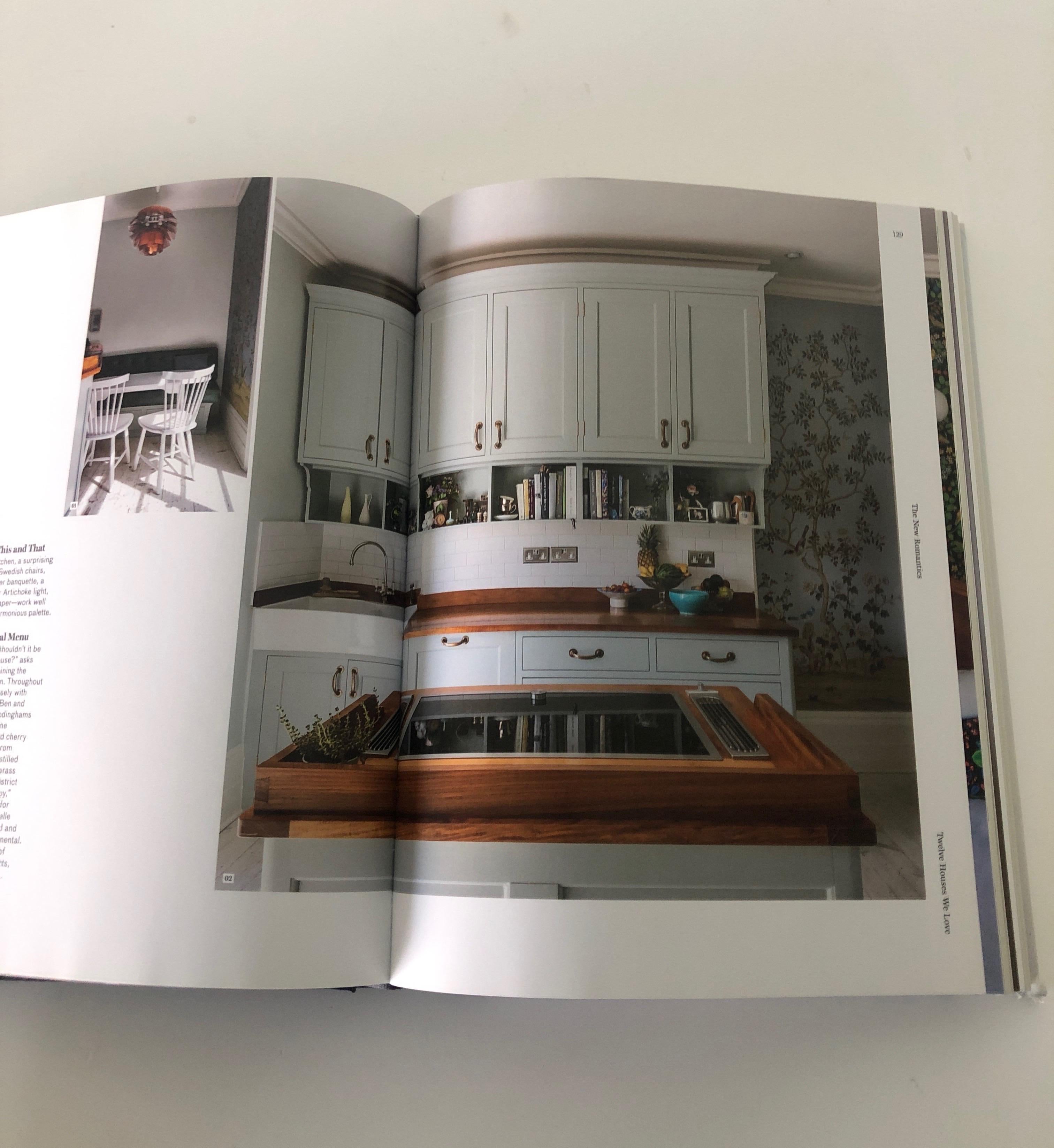 Remodelista Hardcover, Illustrated Decorating Book In Good Condition For Sale In Oakland Park, FL