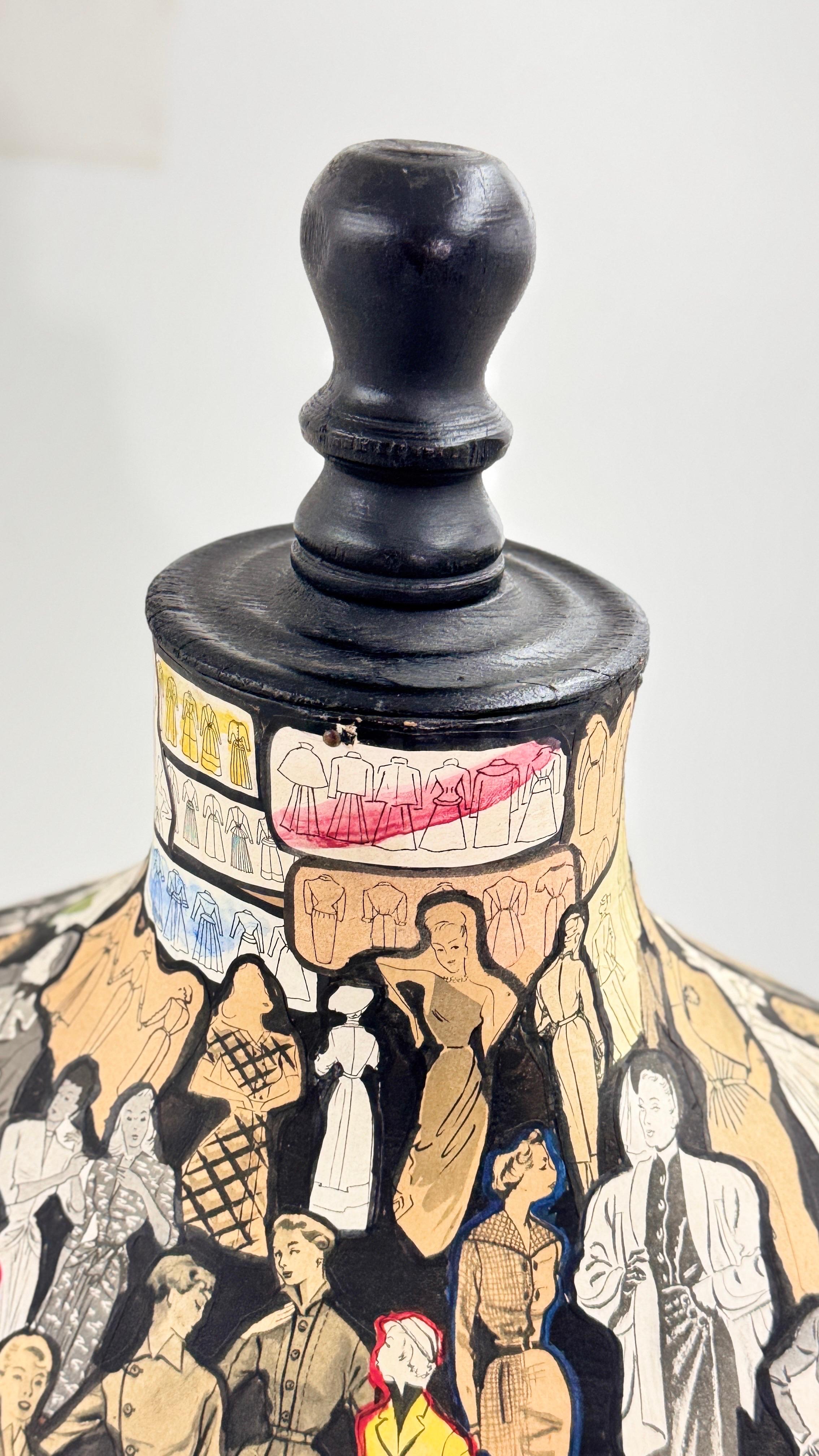 Busto di manichino rimovibile in legno con collage di moda, Parigi, anni '60 in vendita 6