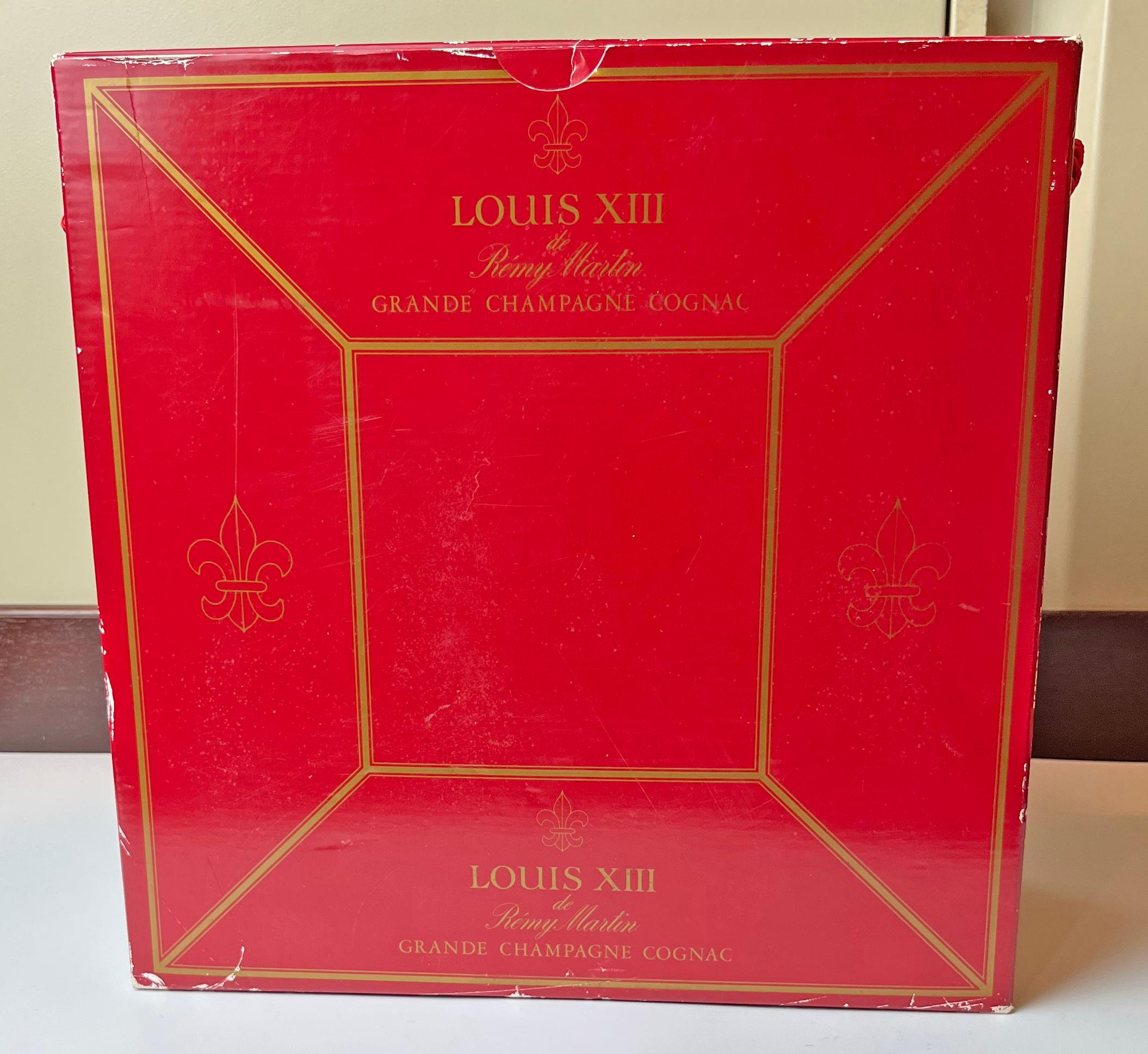 Remy Martin Louis XIII Cognac Baccarat Crystal Bottle in Presentation Box In Excellent Condition In Lambertville, NJ