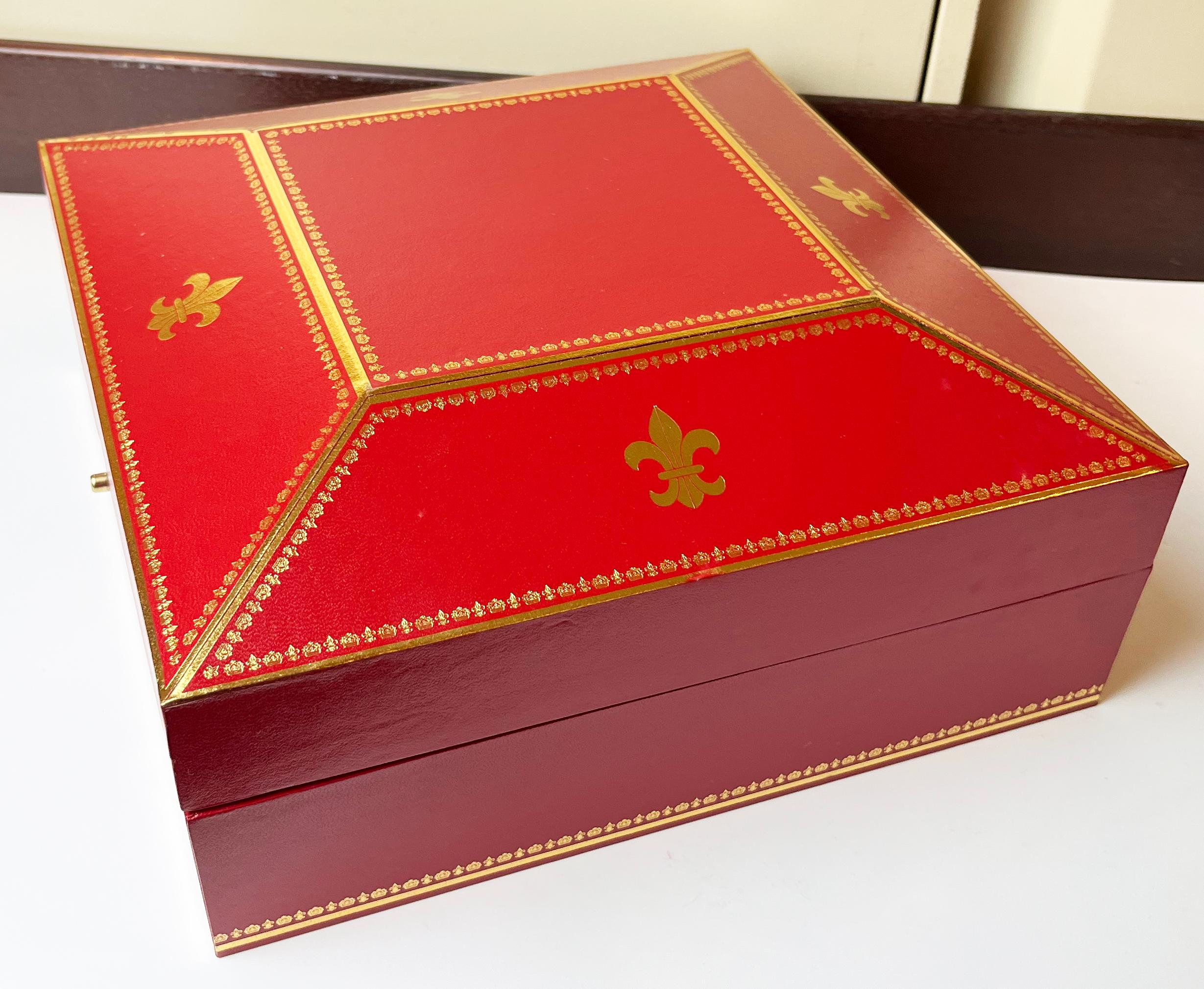 Contemporary Remy Martin Louis XIII Cognac Baccarat Crystal Bottle in Presentation Box
