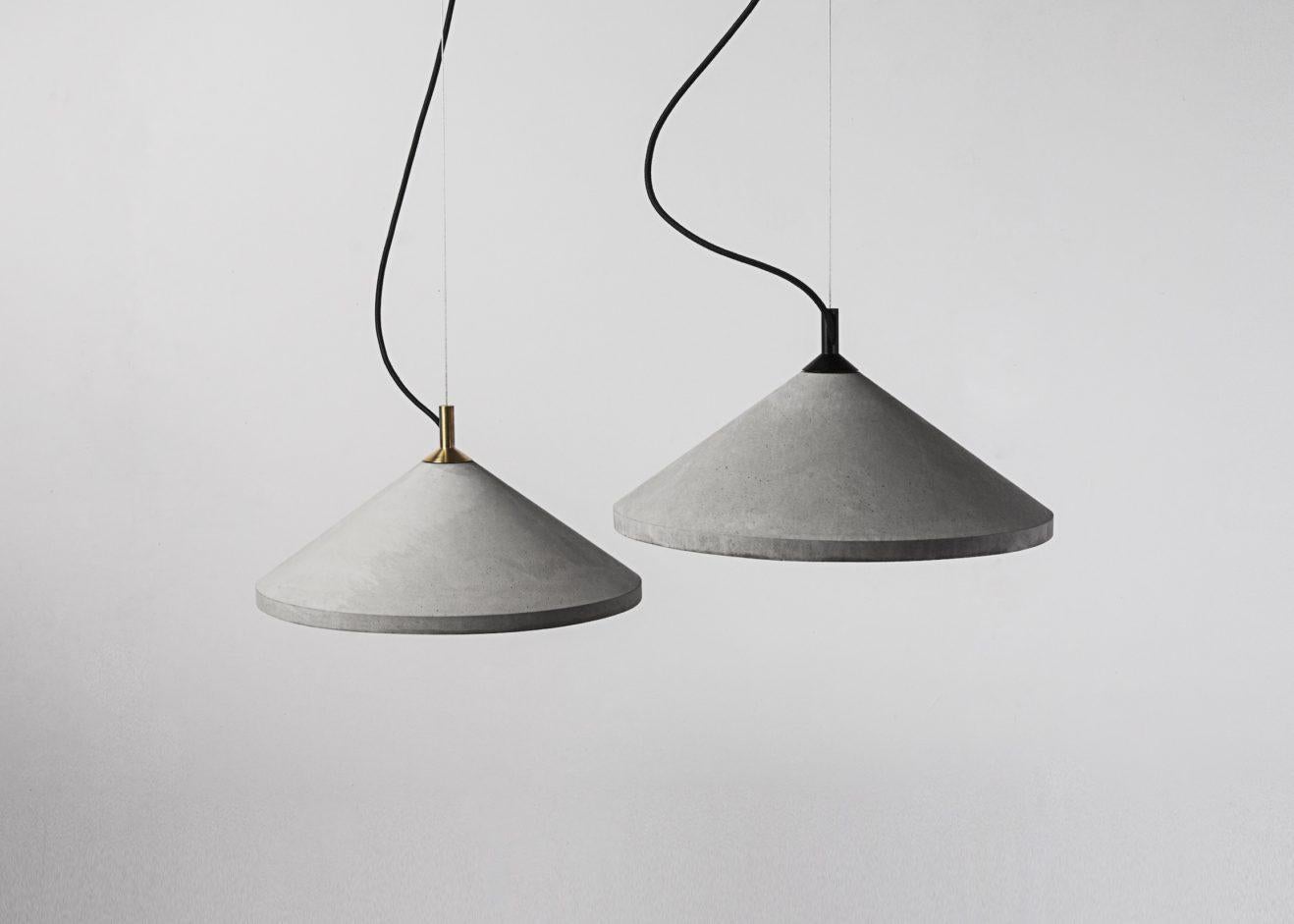 Industriel Lampe à suspension Ren 2 en béton de Bentu Design en vente