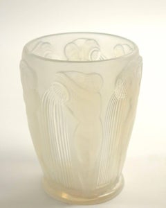 René Lalique Opalescent "Danaides" Vase