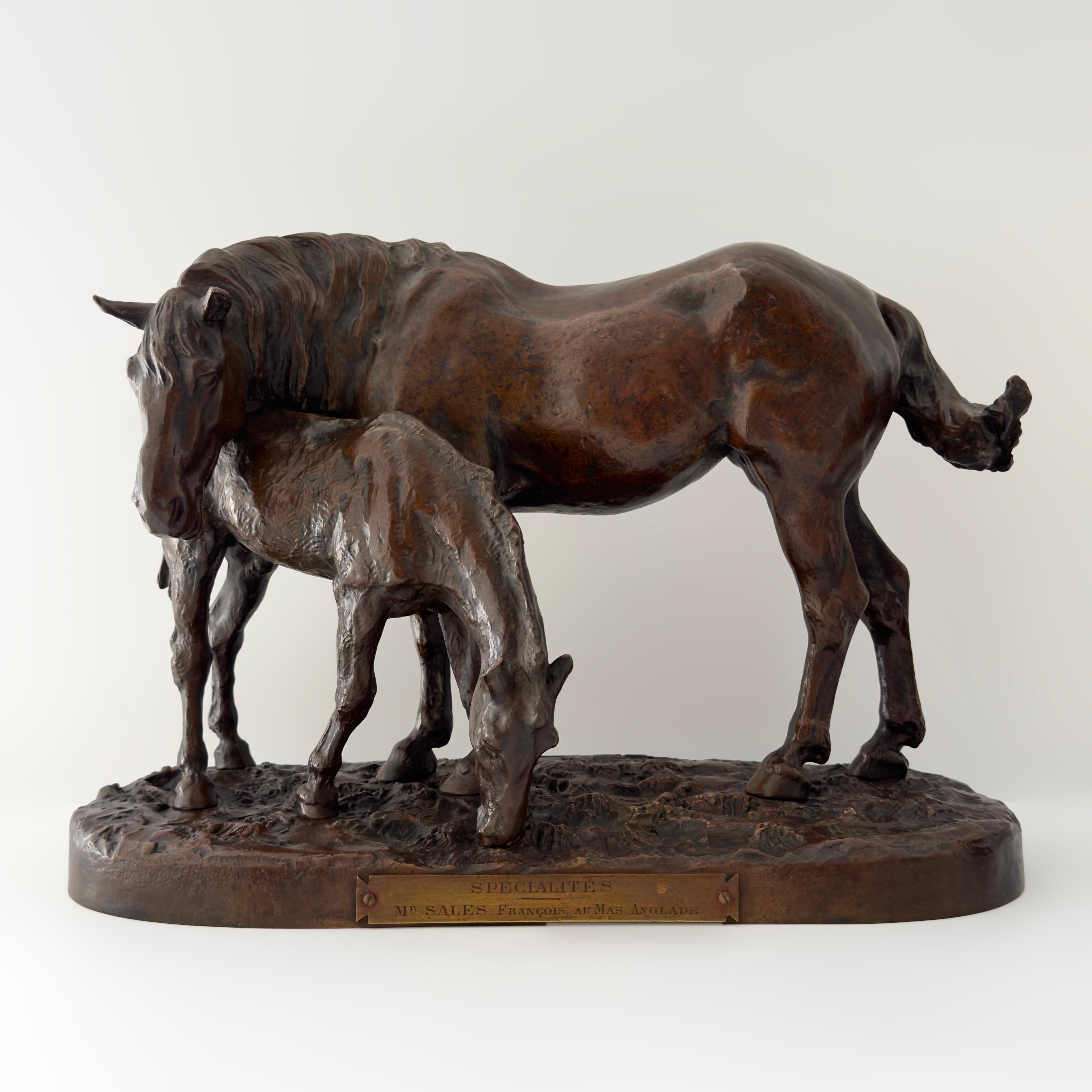Jument et son poulain, sculpture de chevaux en bronze de René Paris, 20e siècle