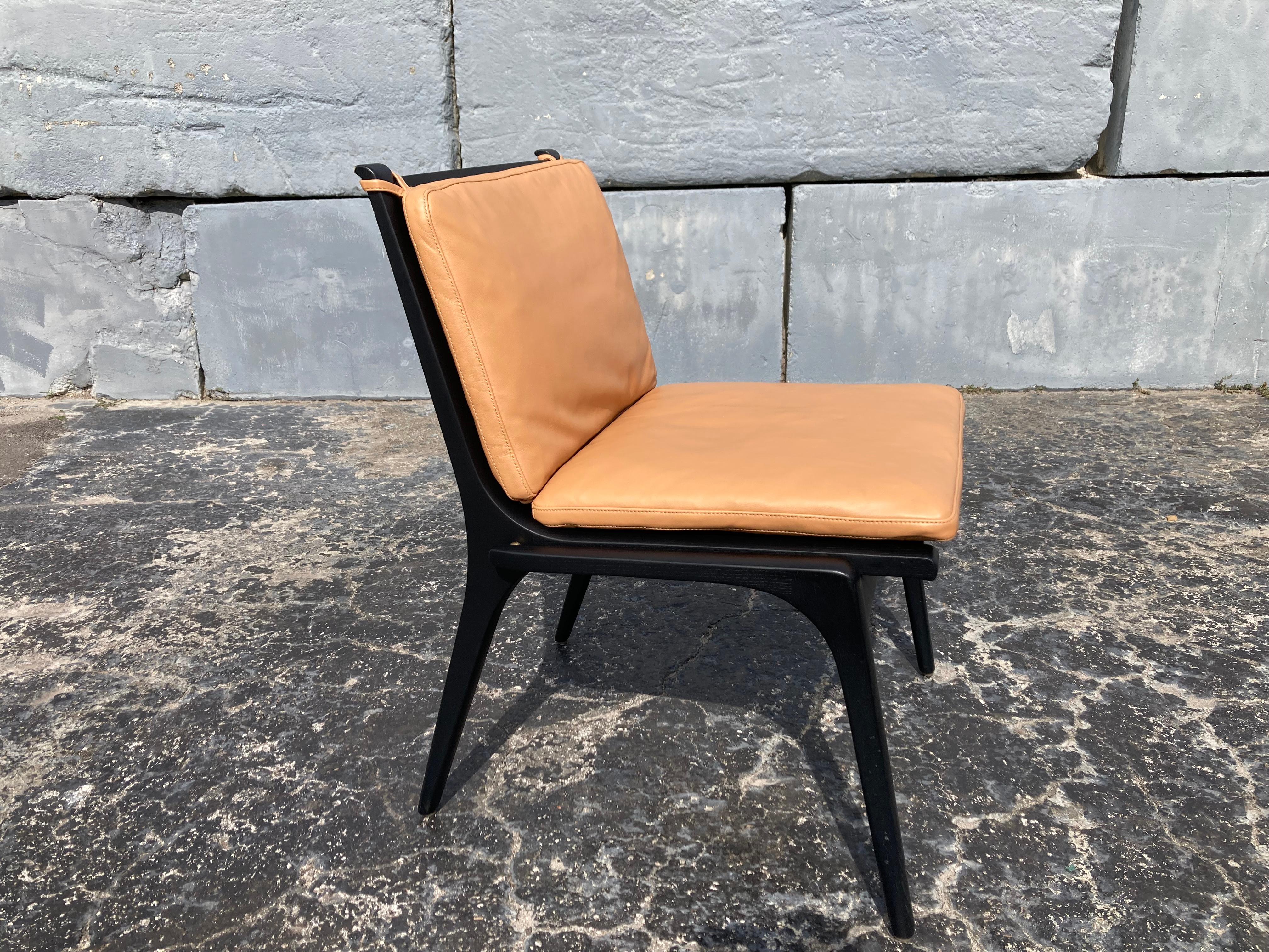 Rén Side Chair Stellar Works Space Copenhagen, Oak, Leather In Good Condition For Sale In Miami, FL