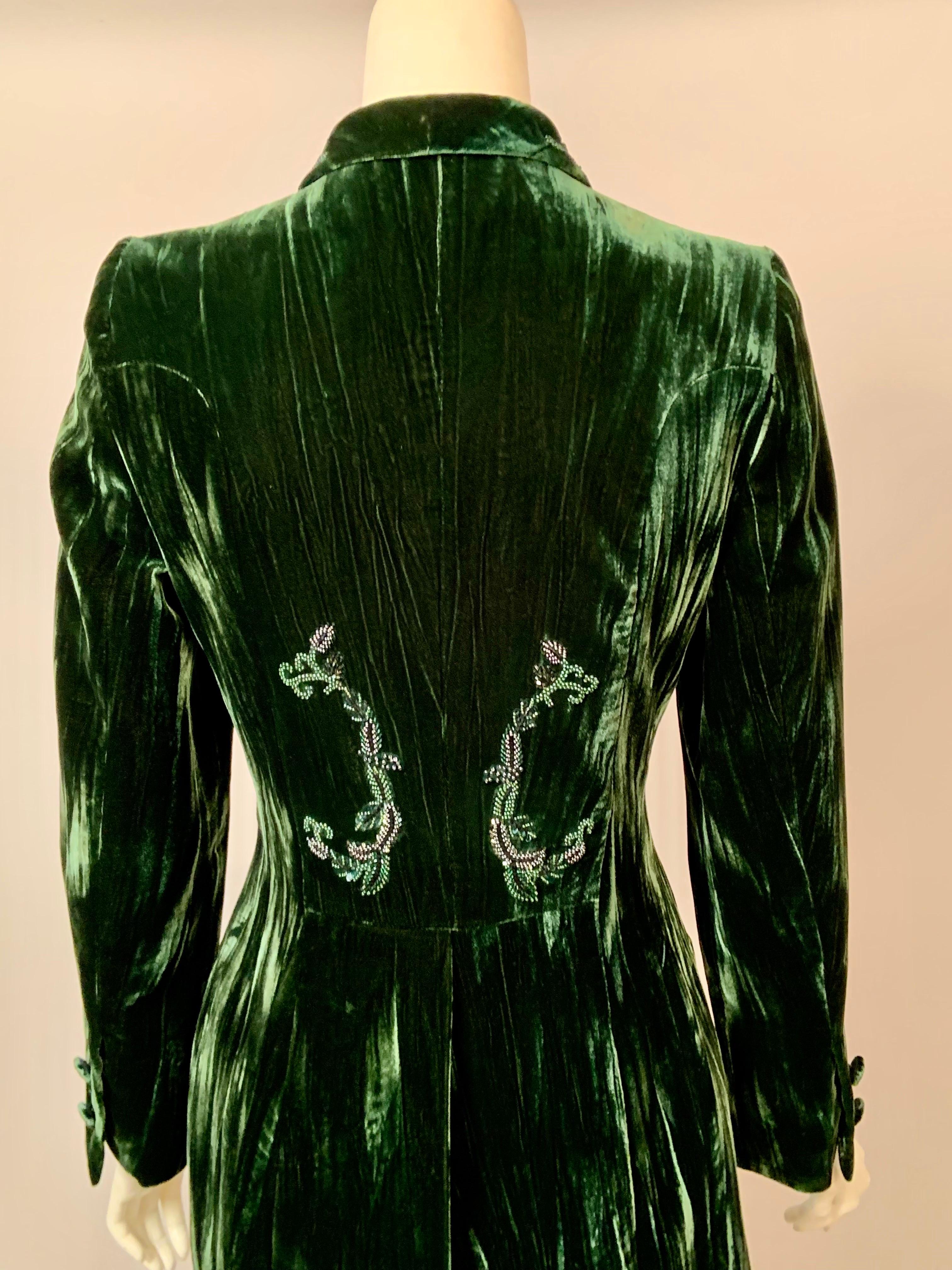 Rena Lange Veste à perles en velours écrasé vert foncé en vente 2