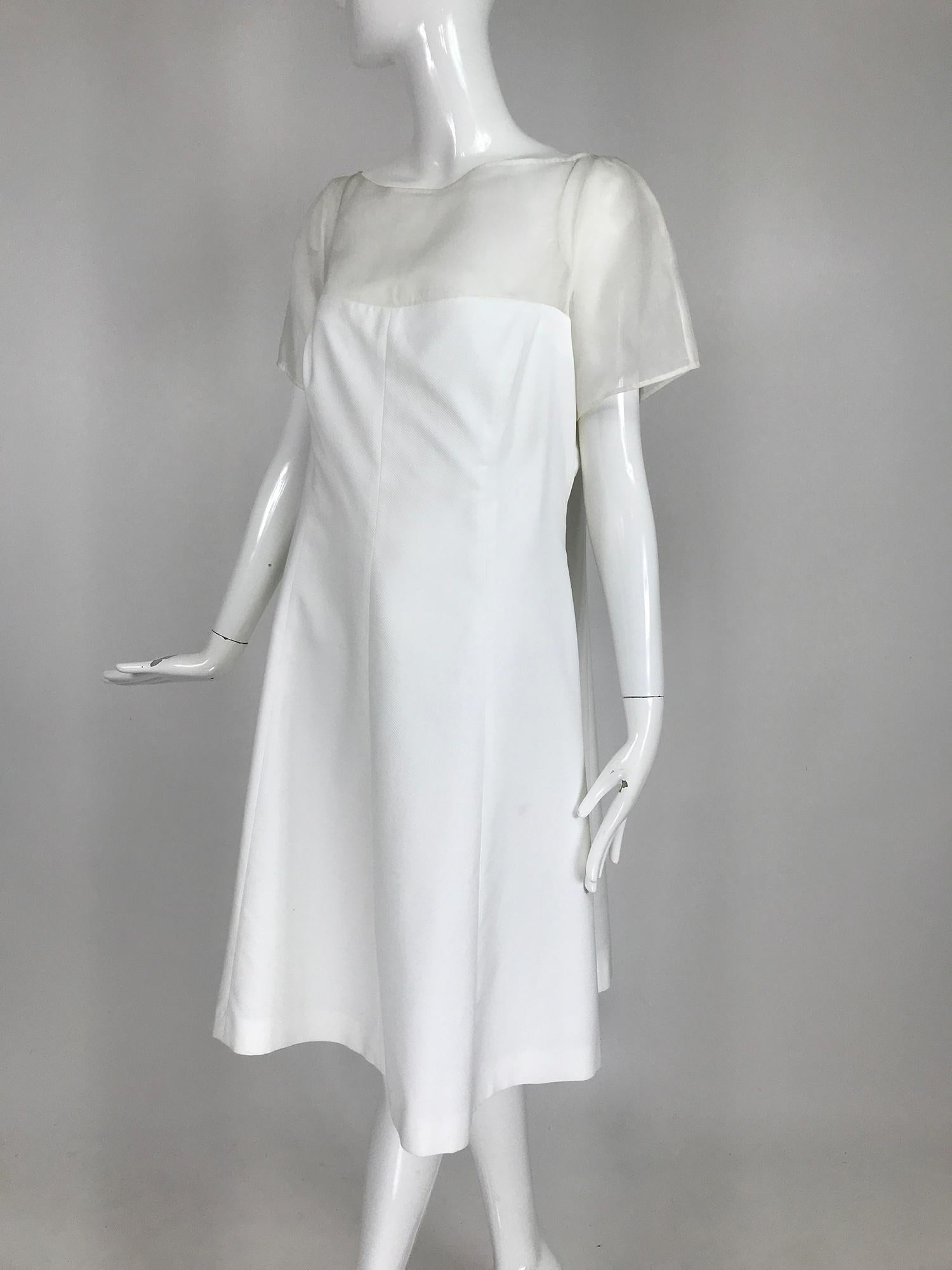 Rena Lange White Pique and Silk Organza Day Dress 14 In Excellent Condition In West Palm Beach, FL